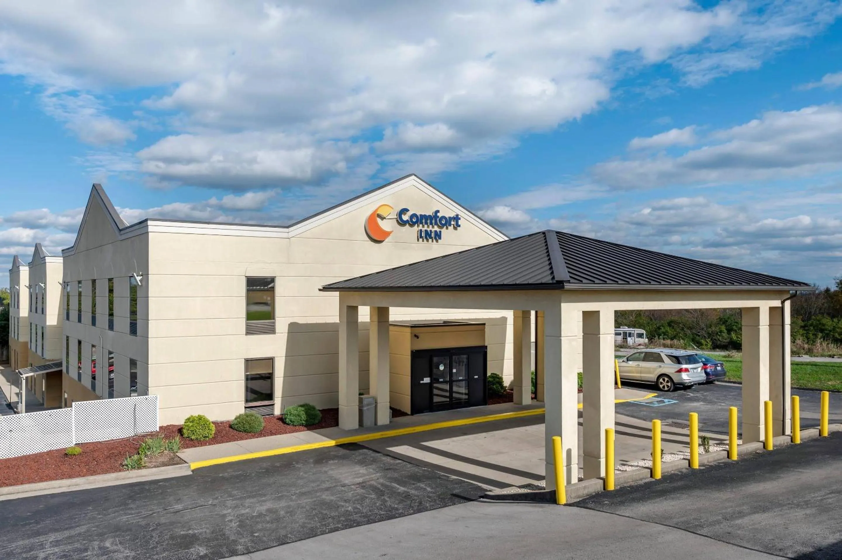 Property building in Comfort Inn Lexington I-75