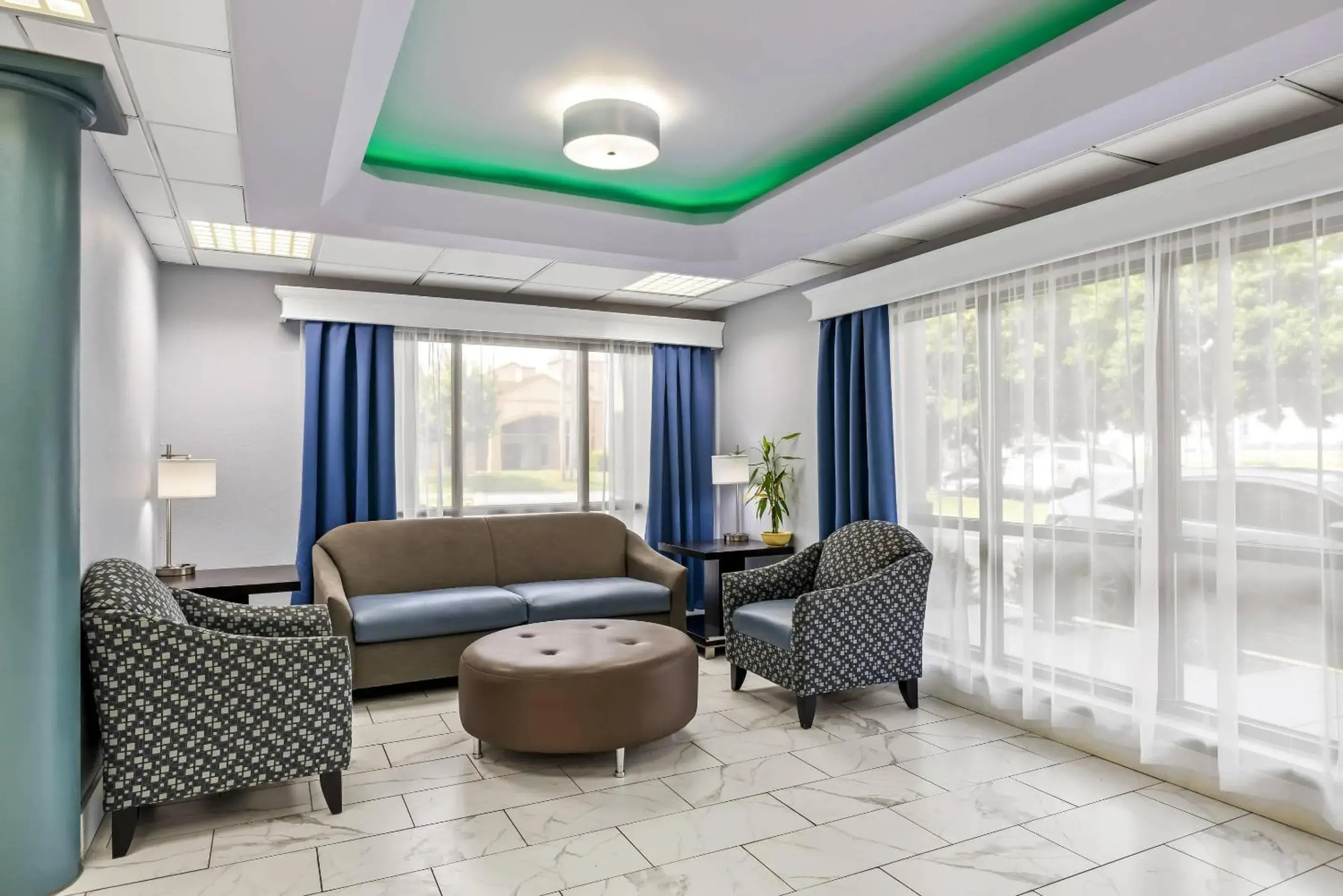 Lobby or reception in Quality Inn Oak Grove Fort Campbell Lobby or reception in Quality Inn Oak Grove Fort Campbell