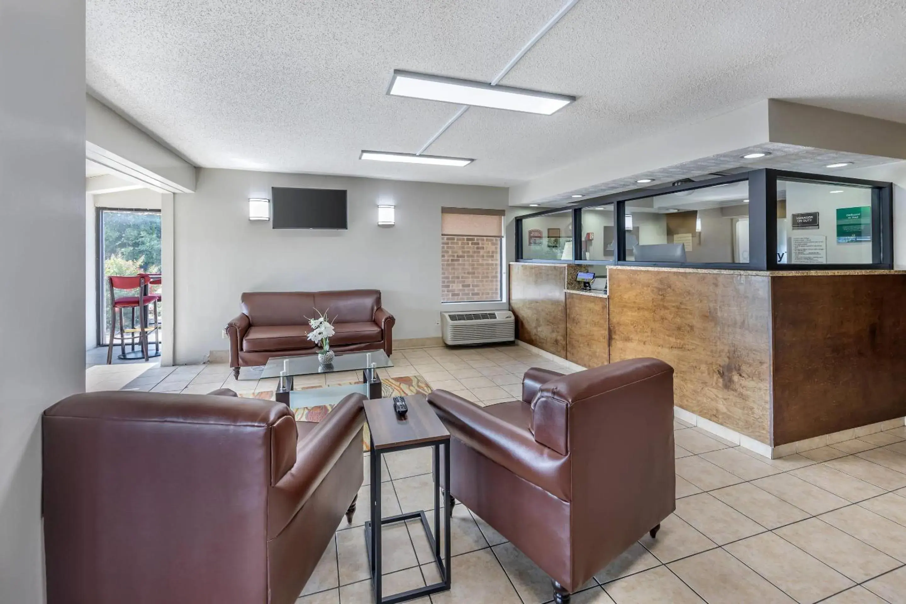 Lobby or reception in Quality Inn Glasgow Lobby or reception in Quality Inn Glasgow