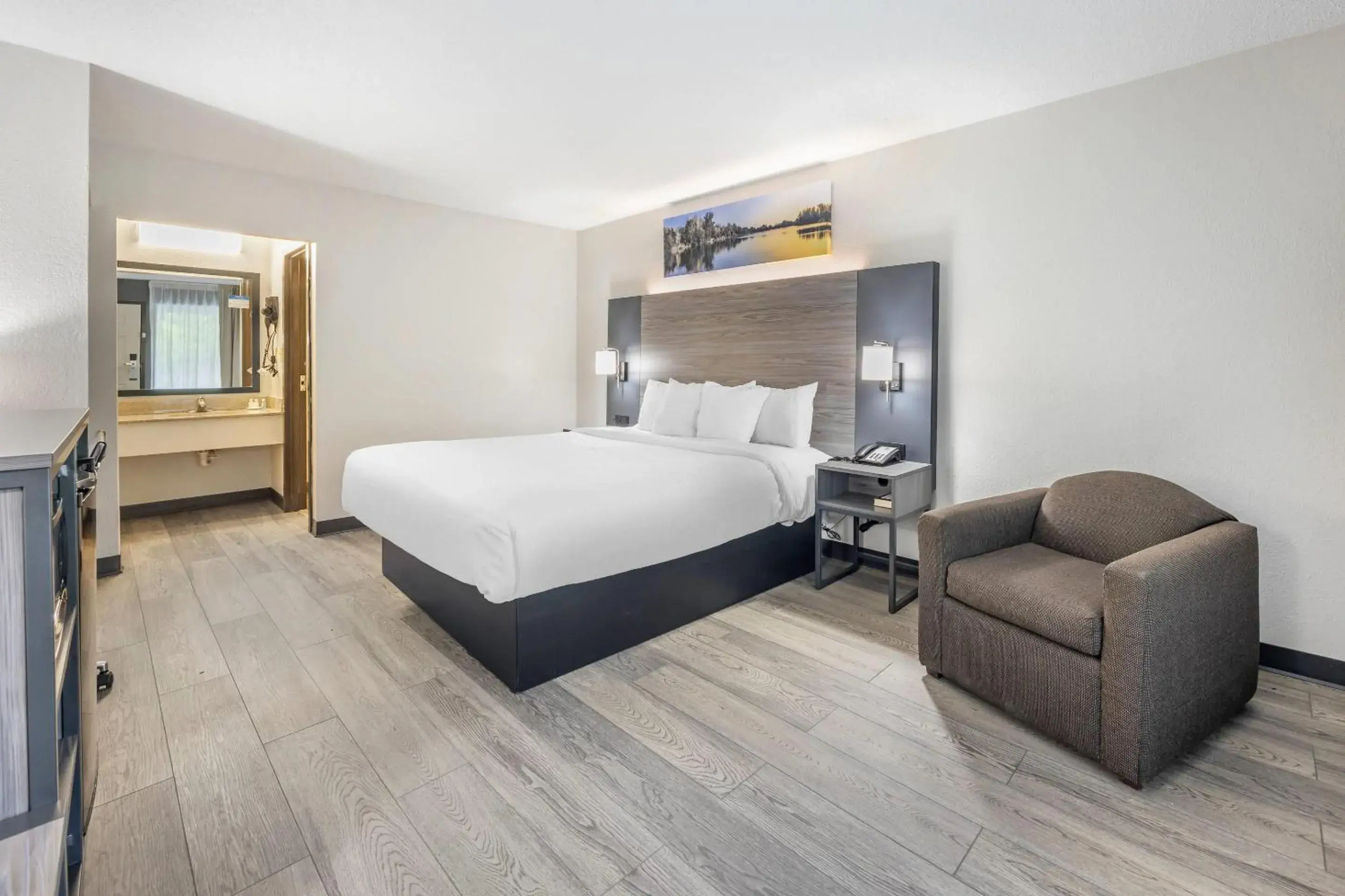 Bedroom, Bed in Quality Inn Glasgow Bedroom, Bed in Quality Inn Glasgow