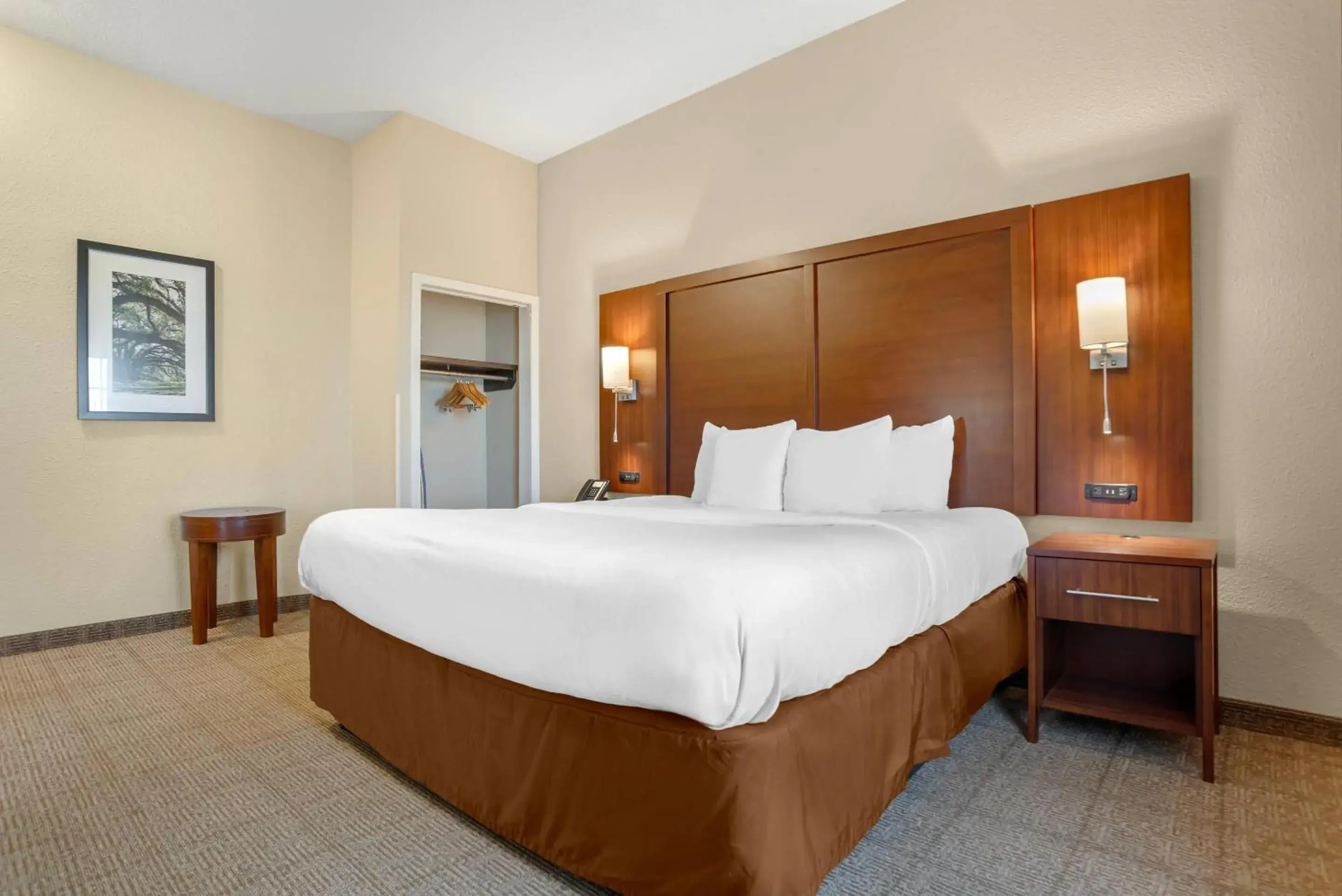 Bedroom, Bed in Comfort Suites Monroe Bedroom, Bed in Comfort Suites Monroe