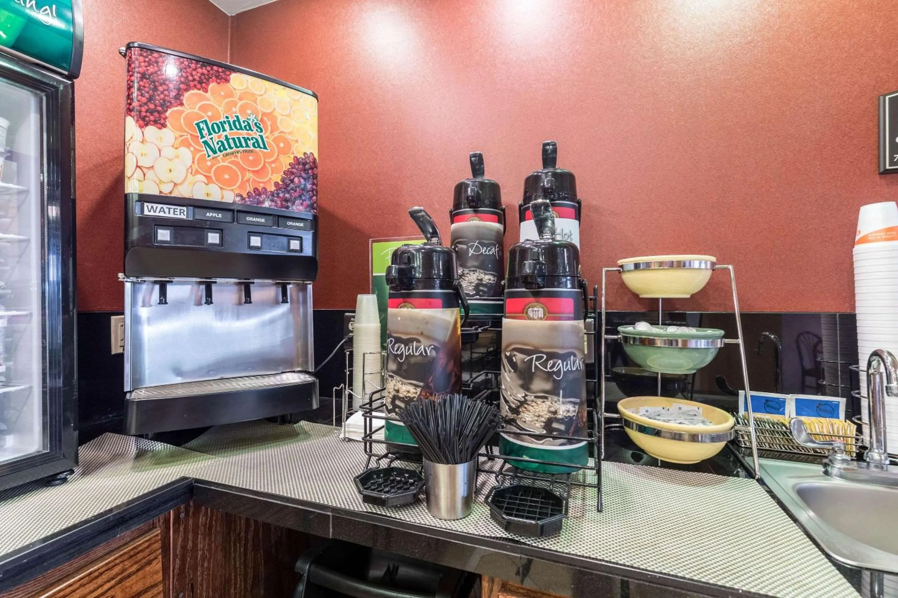 Restaurant/places to eat in Quality Inn Alexandria