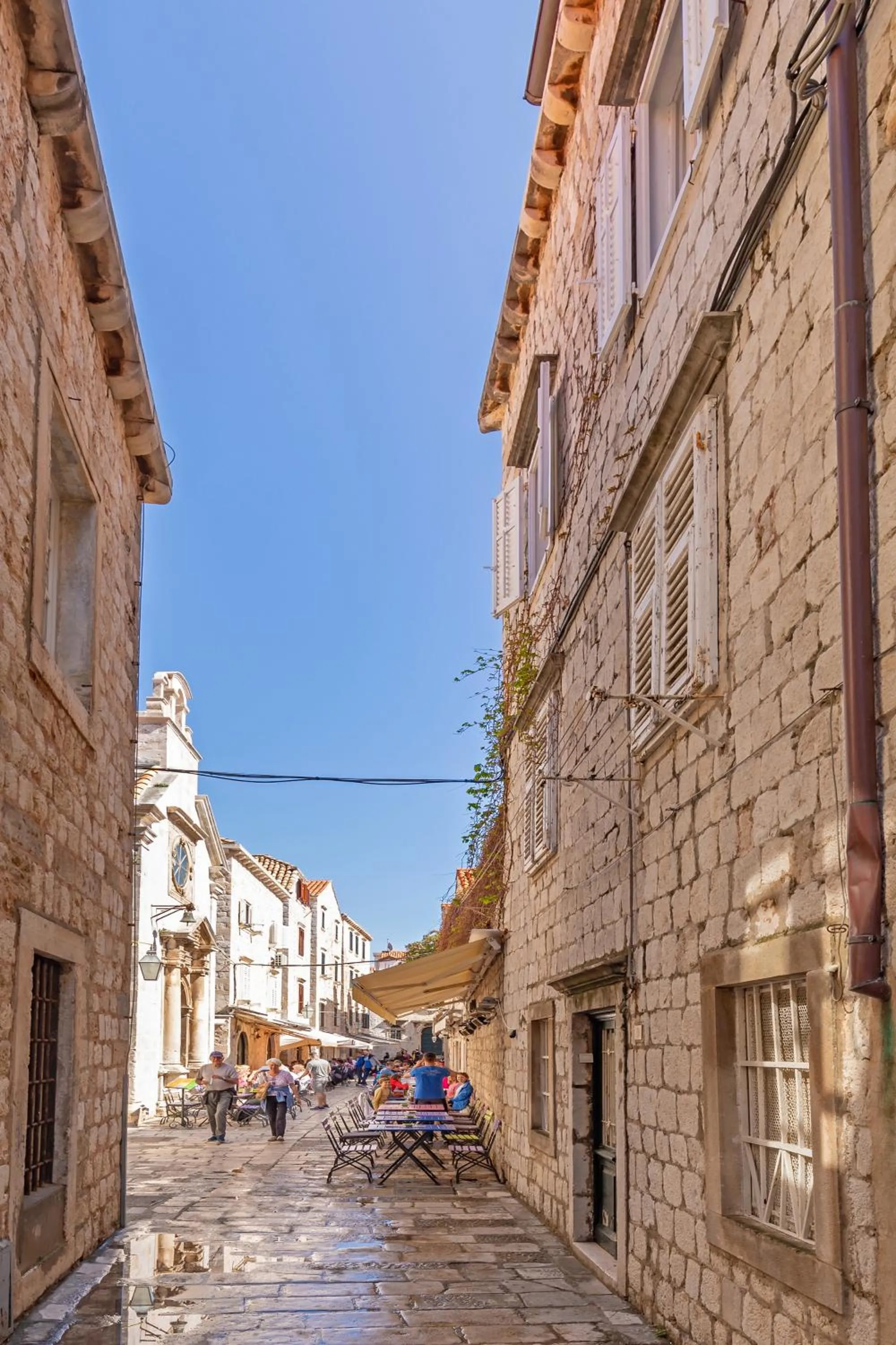 Neighbourhood in Apartments Feri