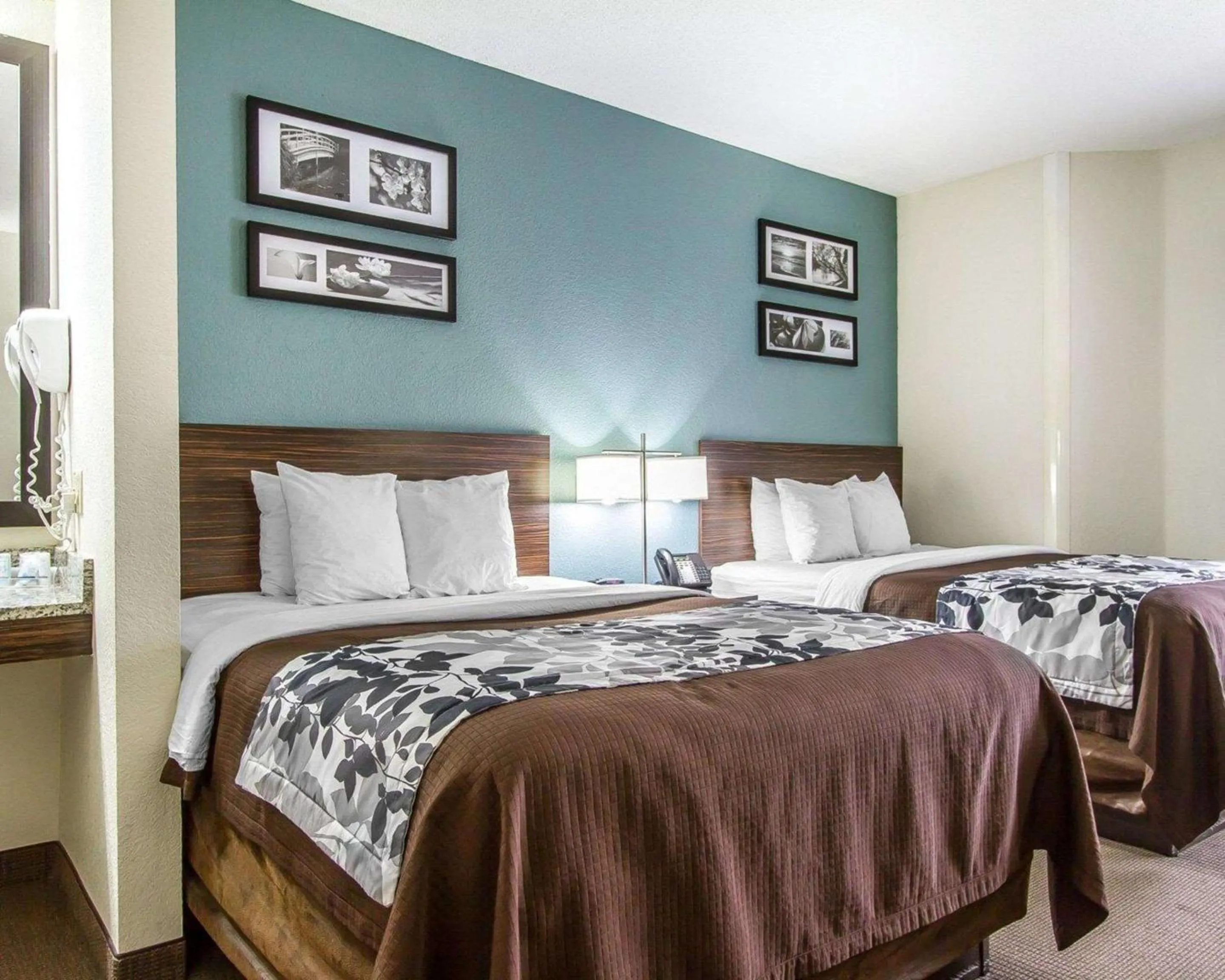 Photo of the whole room, Bed in Sleep Inn Scott-Lafayette West