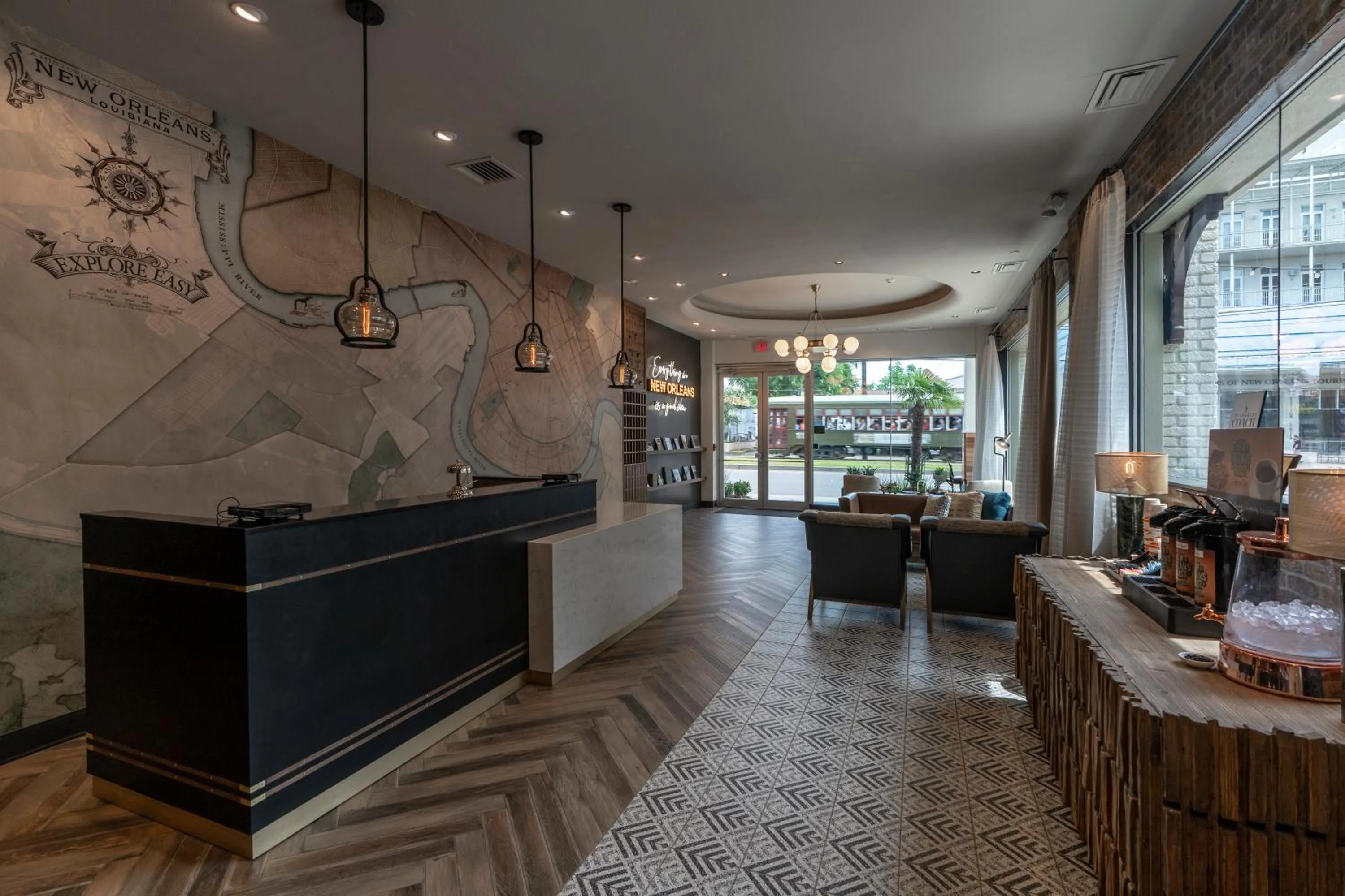 Lobby or reception in St Charles Coach House, an Ascend Collection Hotel