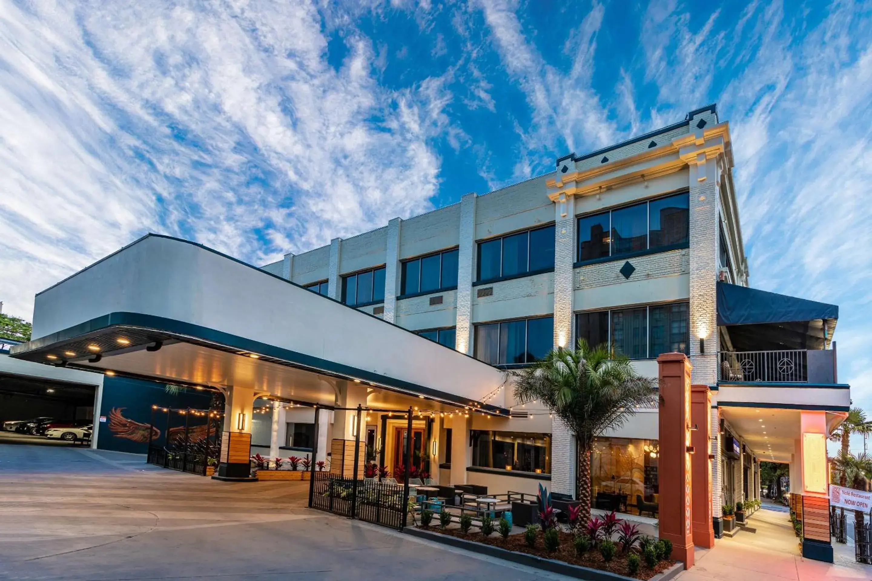 Property building in St Charles Coach House, an Ascend Collection Hotel Property building in St Charles Coach House, an Ascend Collection Hotel