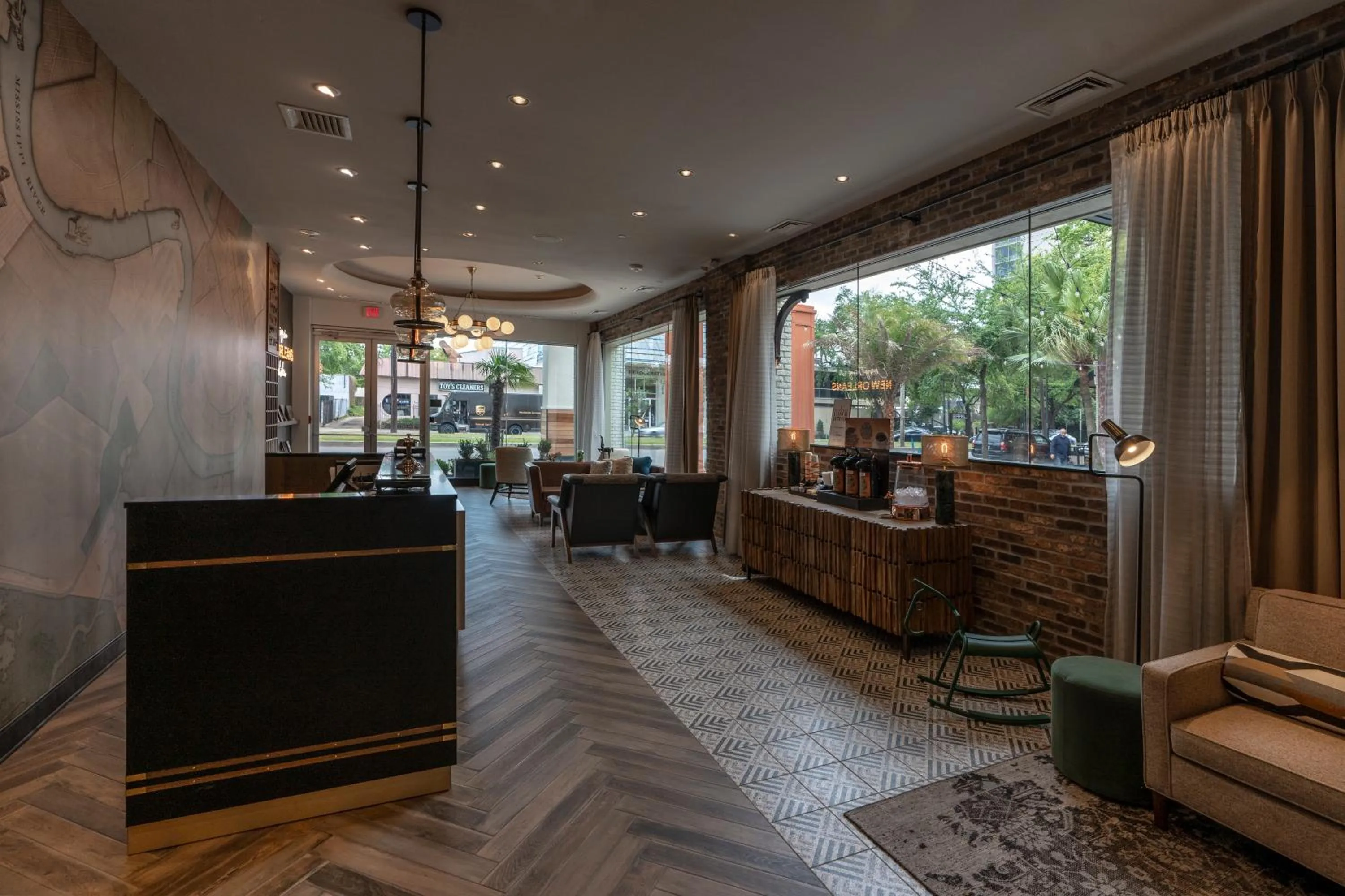 Lobby or reception in St Charles Coach House, an Ascend Collection Hotel