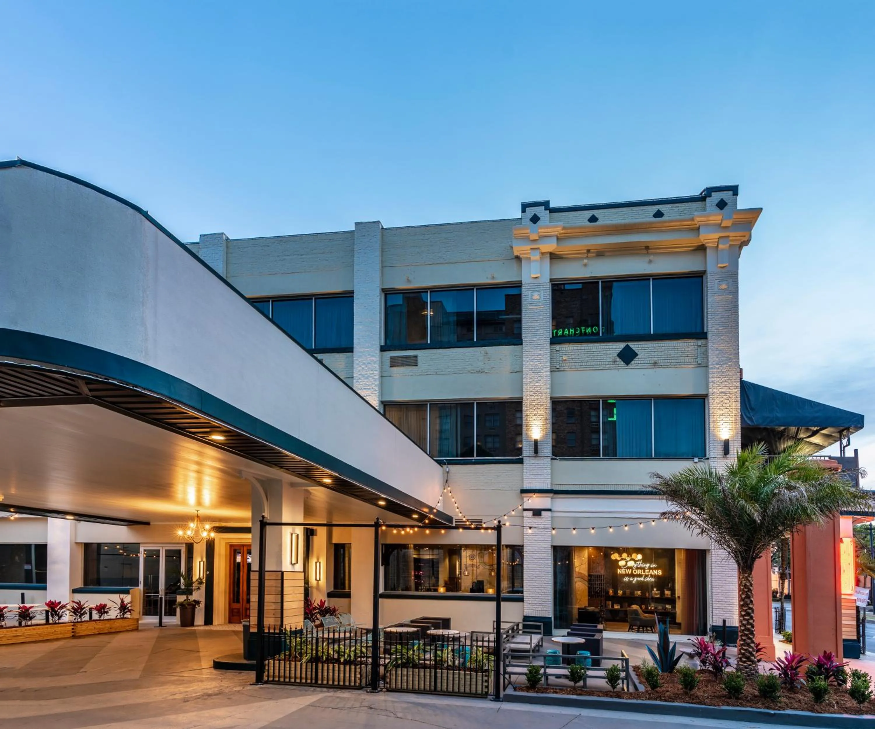 Property building in St Charles Coach House, an Ascend Collection Hotel