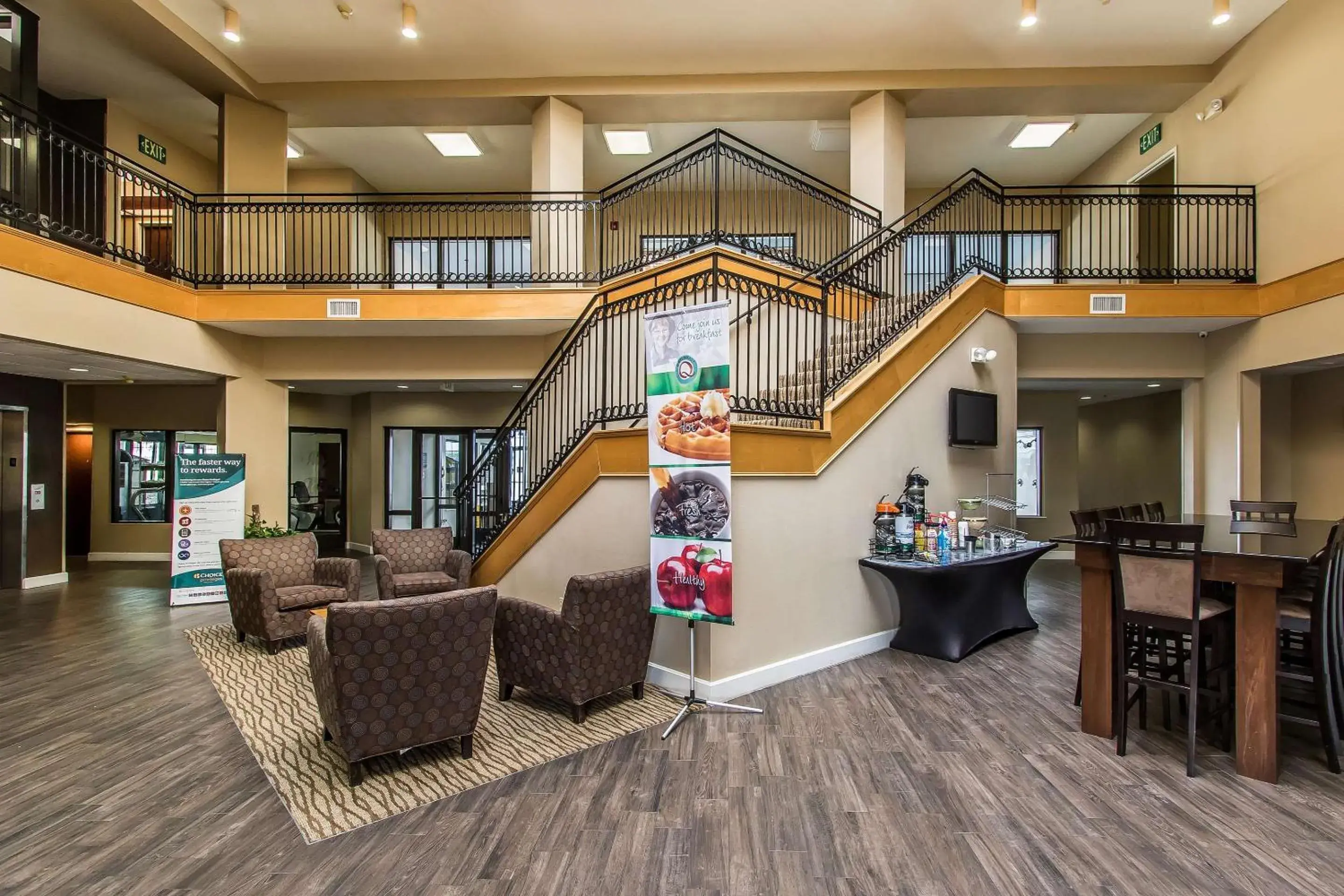 Lobby or reception in Quality Suites New Iberia Lobby or reception in Quality Suites New Iberia