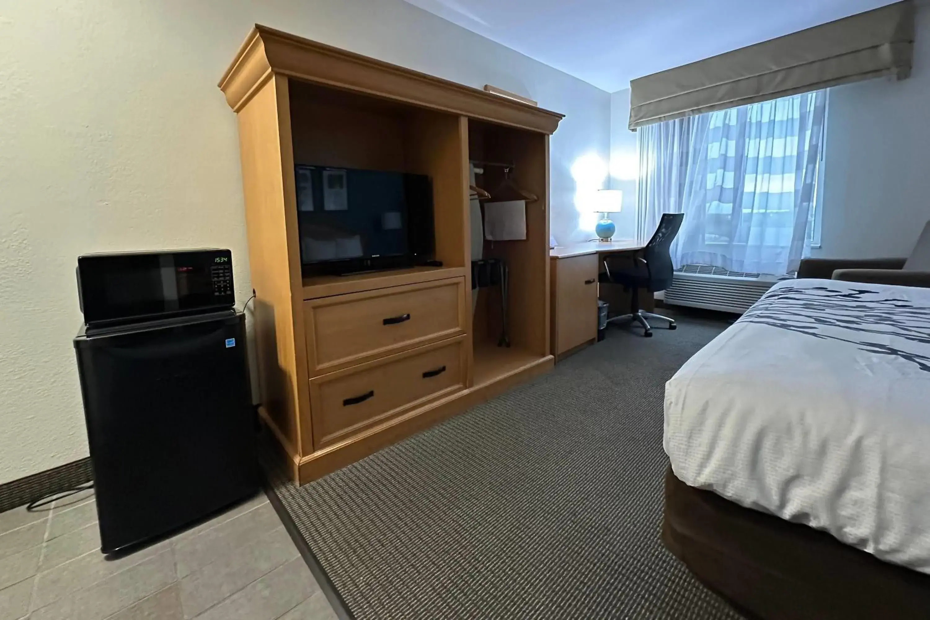 Photo of the whole room, Bed in Baymont by Wyndham Slidell Photo of the whole room, Bed in Baymont by Wyndham Slidell