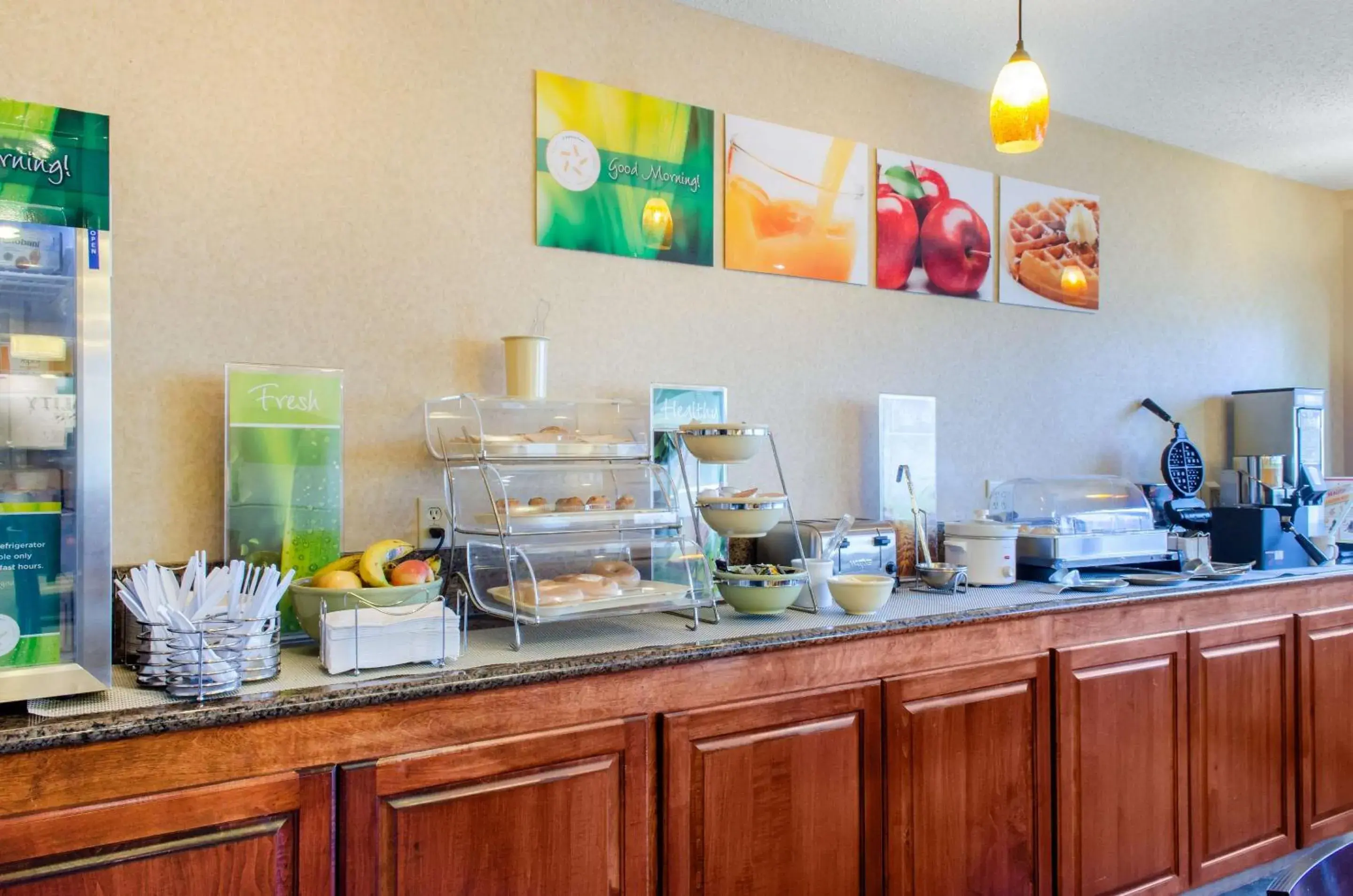 Breakfast in Quality Inn Ruston Breakfast in Quality Inn Ruston