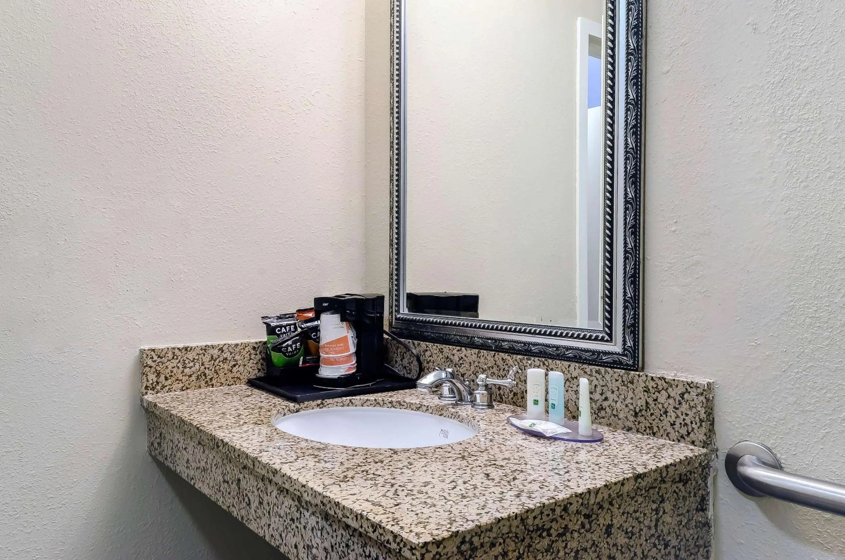 Bedroom in Quality Inn Ruston