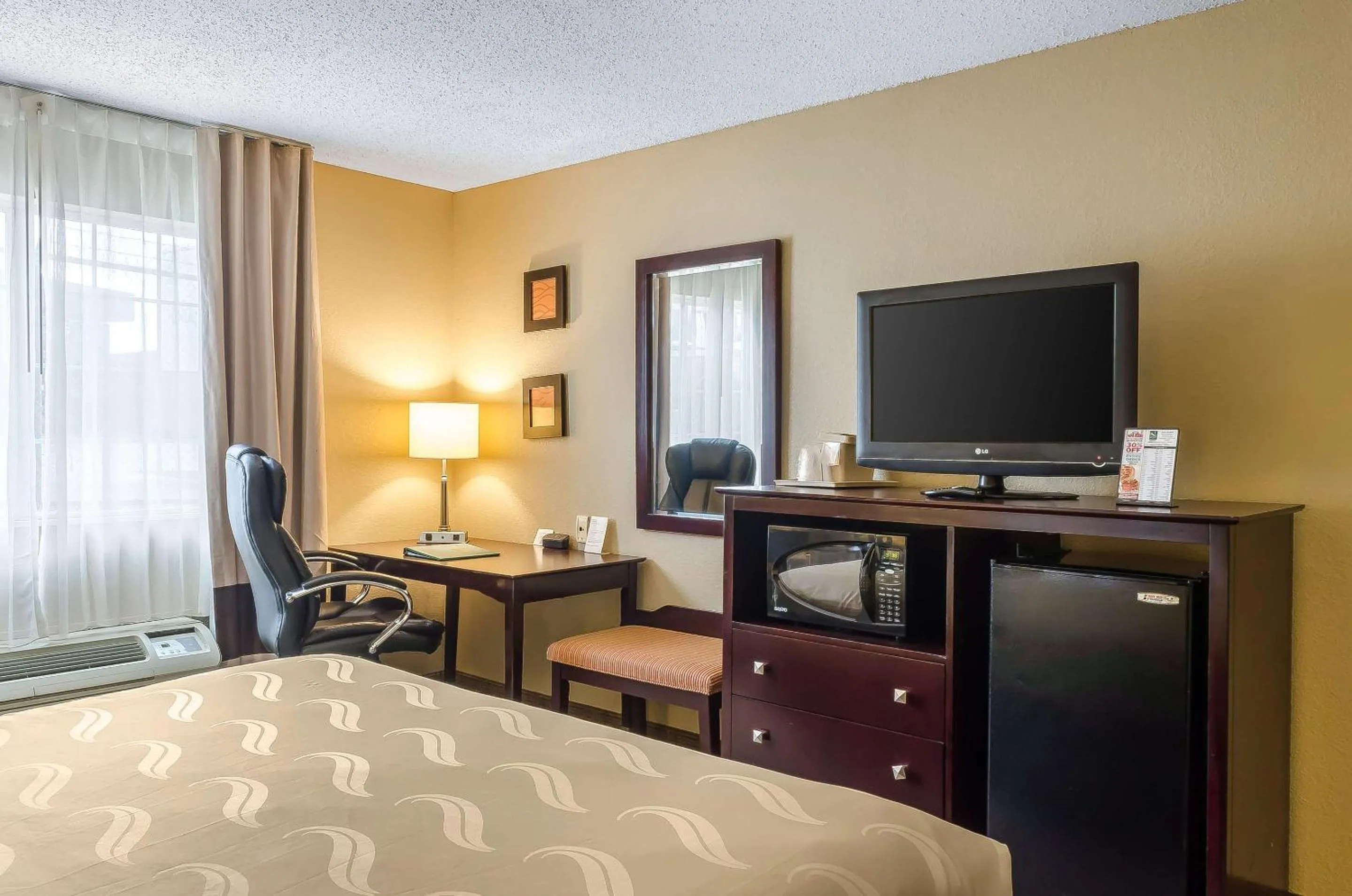 Bedroom, Bed in Quality Inn Ruston