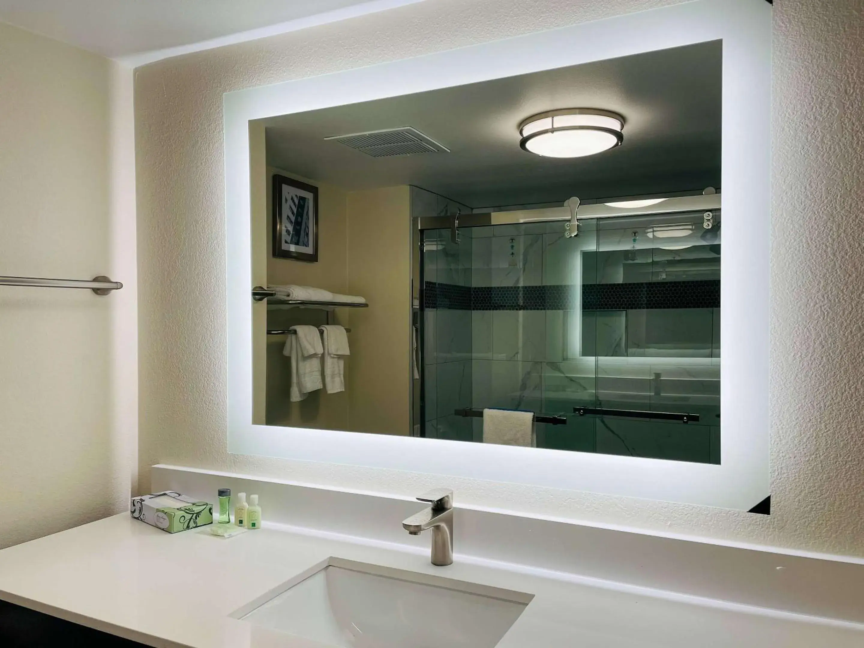 Bedroom in Quality Inn & Suites Lake Charles South Bedroom in Quality Inn & Suites Lake Charles South