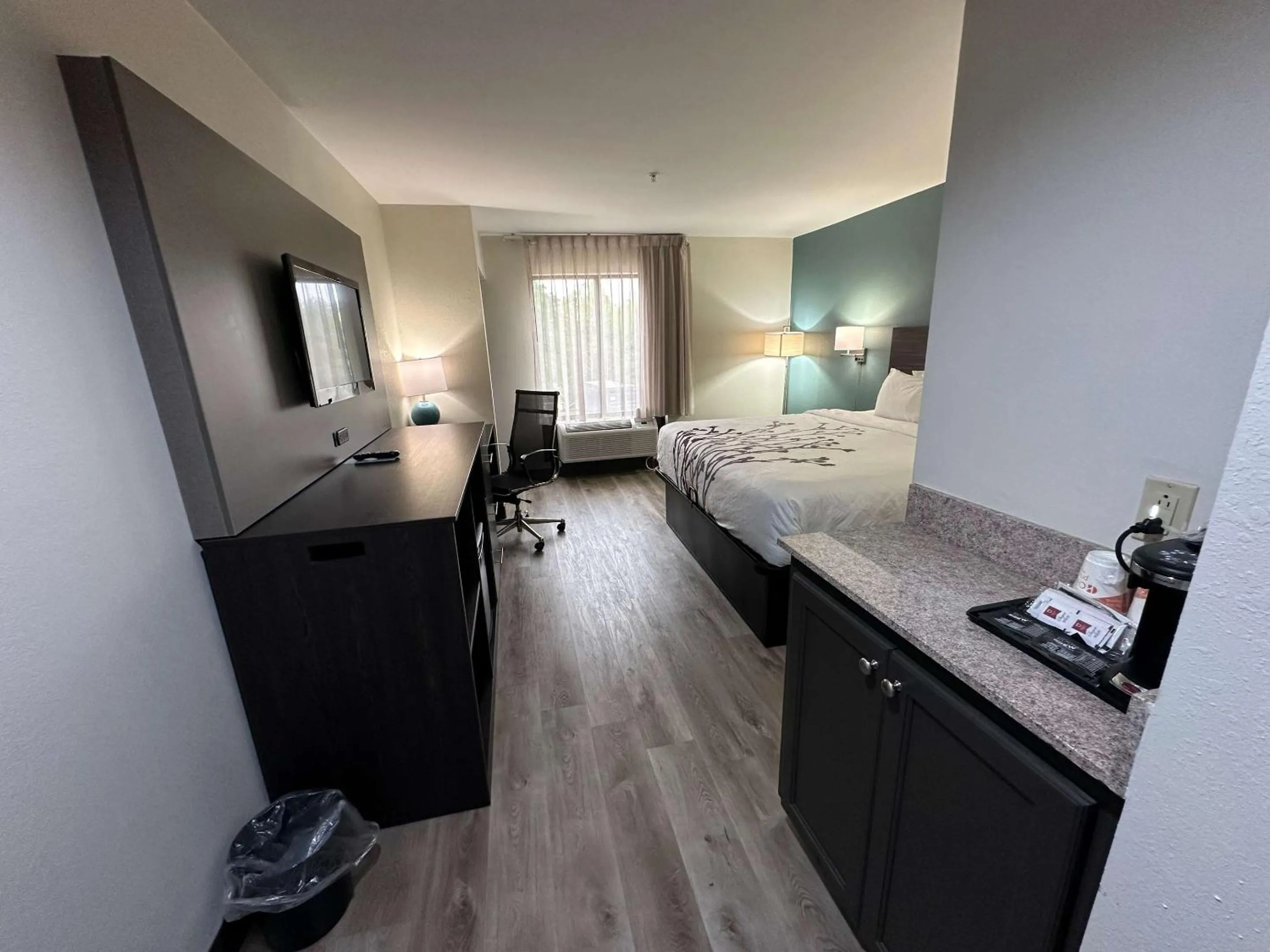 Bedroom, Bed in Sleep Inn & Suites Pineville - Alexandria