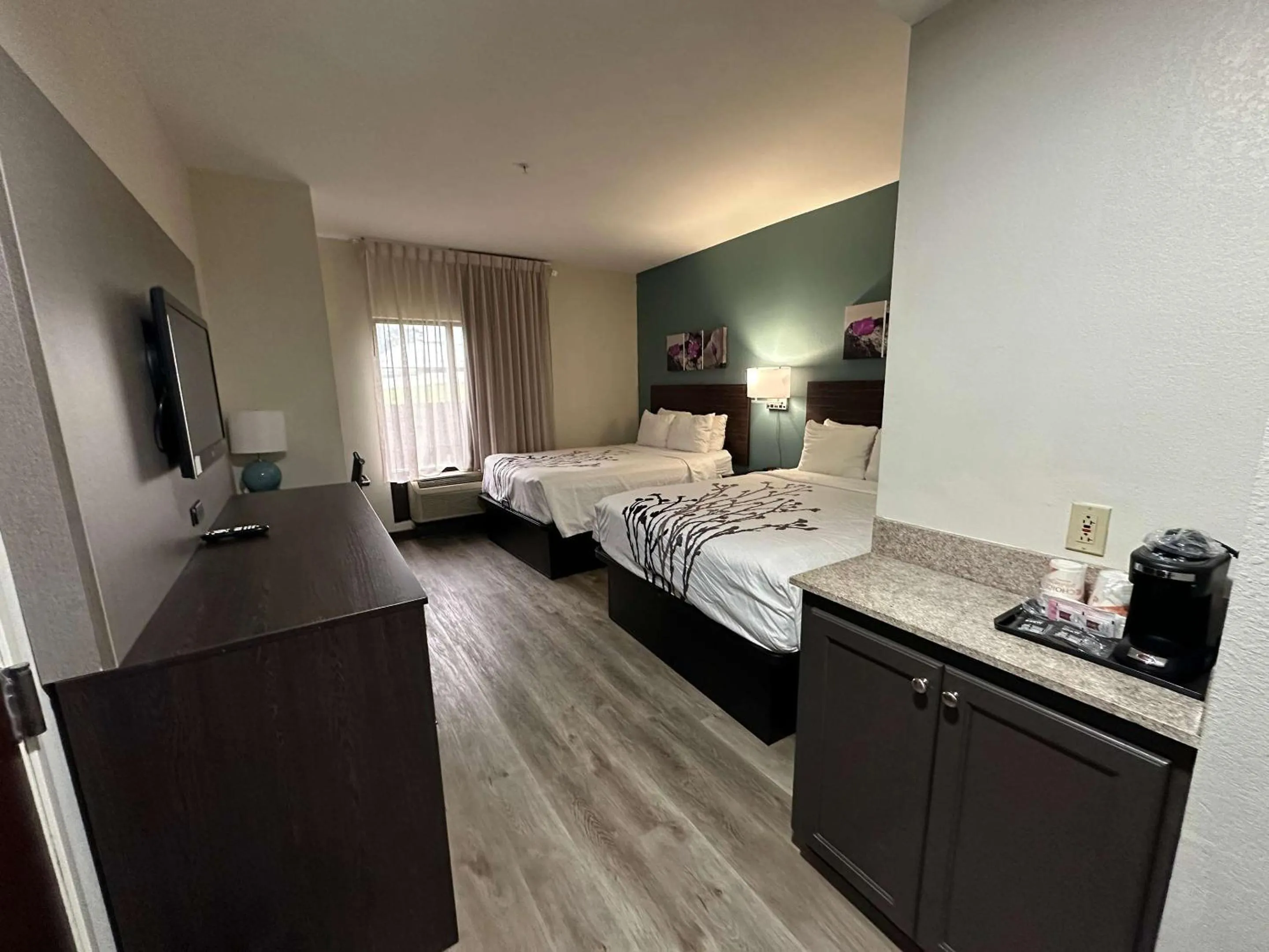 Bedroom, Bed in Sleep Inn & Suites Pineville - Alexandria