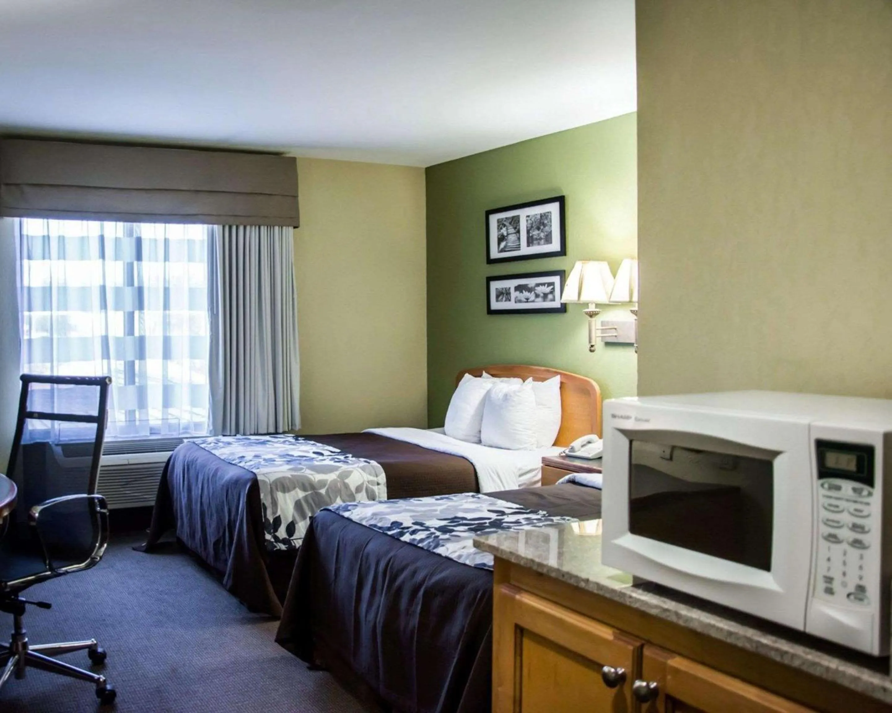 Bedroom, Bed in Sleep Inn & Suites Pineville - Alexandria