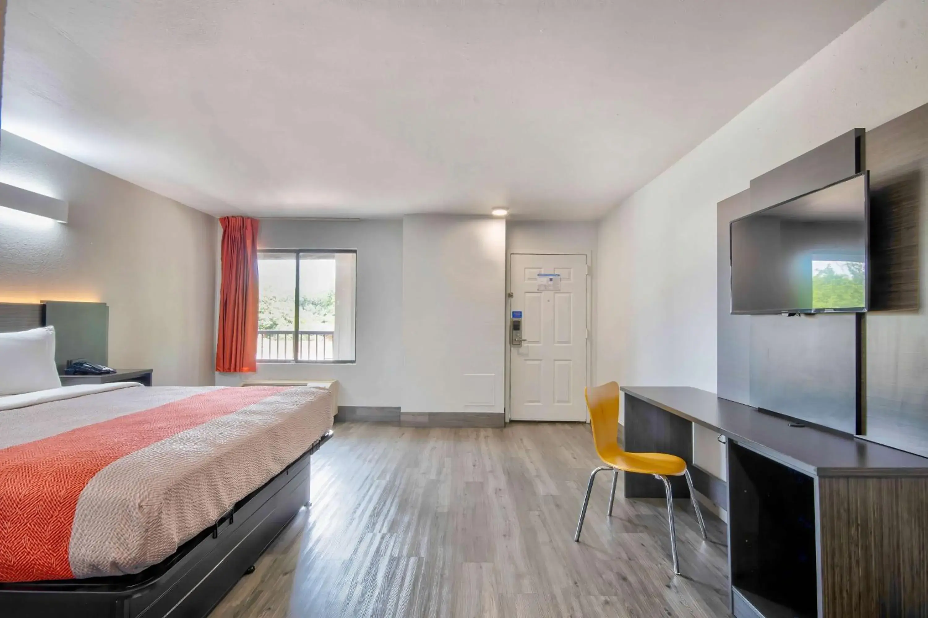 Bedroom, Bed in Motel 6-Lafayette, LA Bedroom, Bed in Motel 6-Lafayette, LA