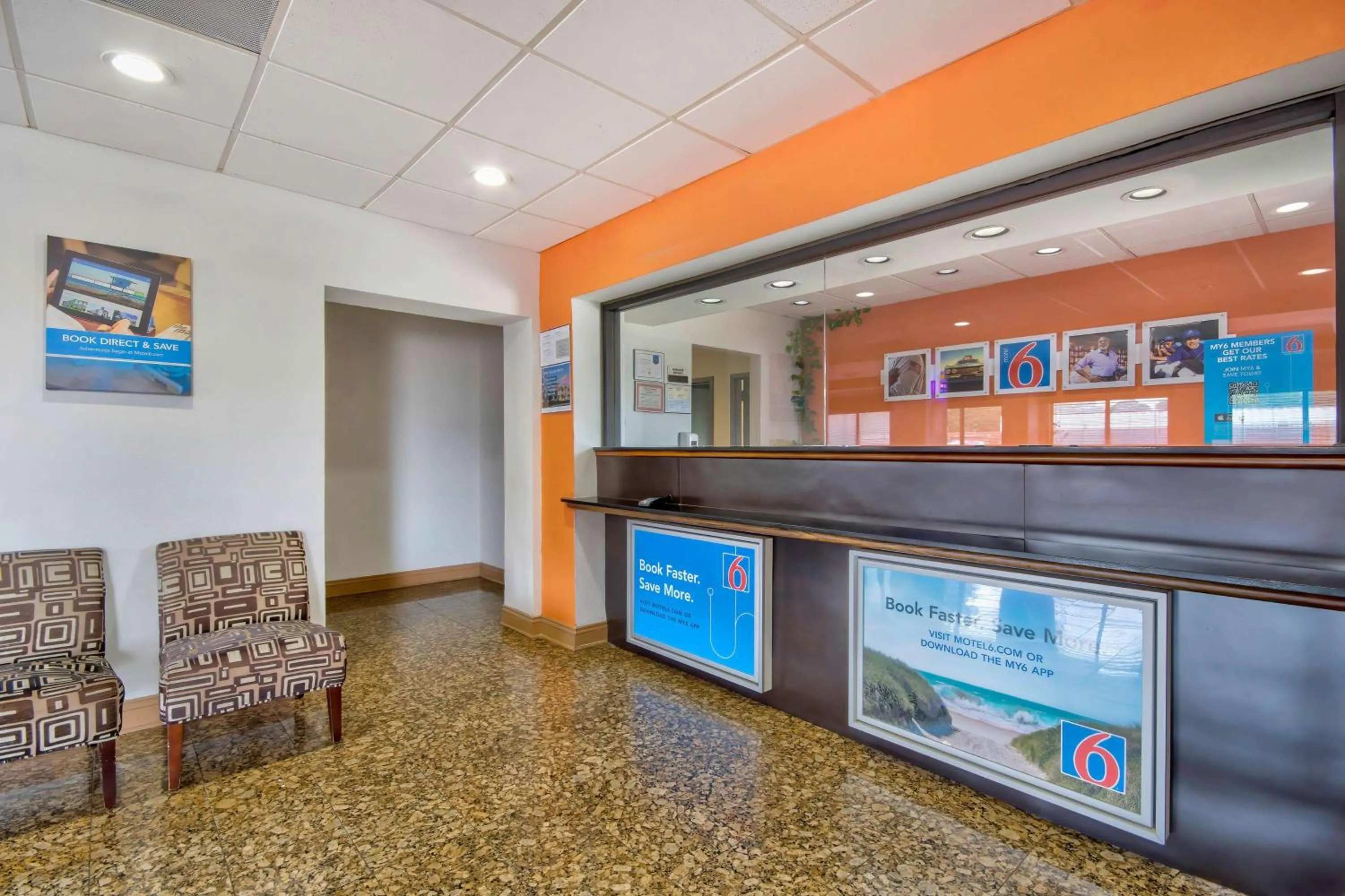 Lobby or reception in Motel 6-Lafayette, LA