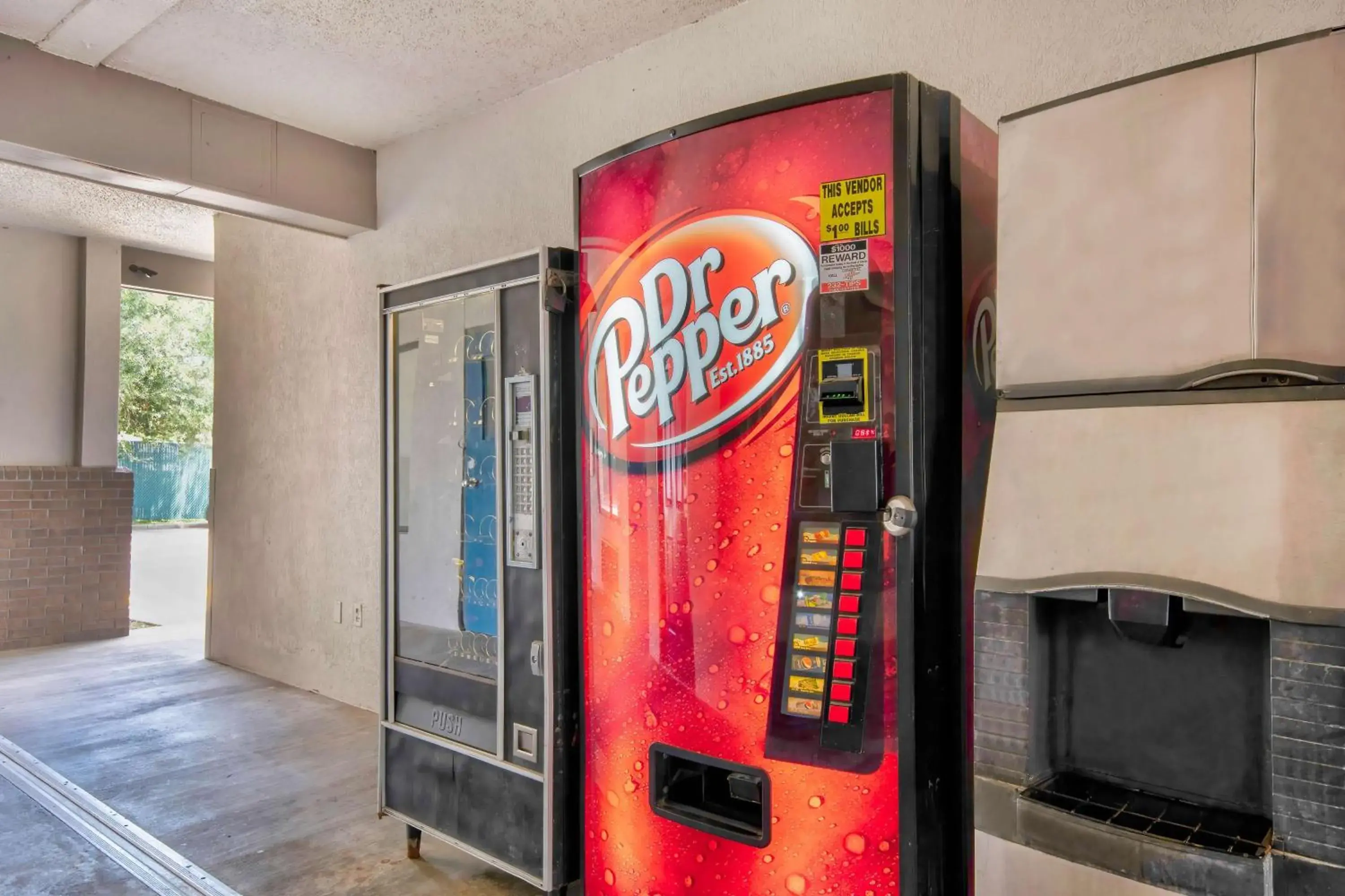 Property building in Motel 6-Lafayette, LA Property building in Motel 6-Lafayette, LA