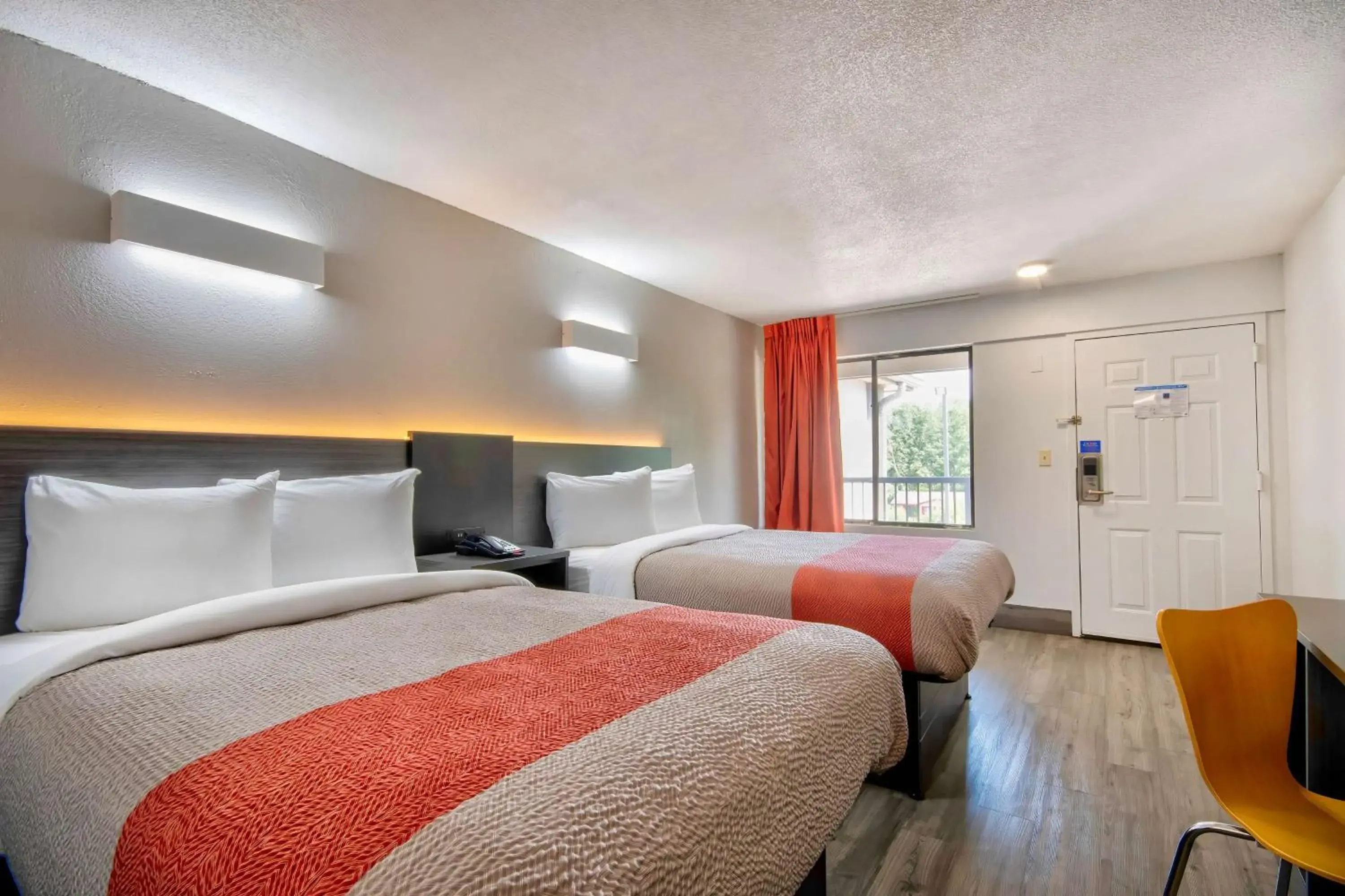 Deluxe Queen Room with Two Queen Beds - Non-Smoking in Motel 6-Lafayette, LA Deluxe Queen Room with Two Queen Beds - Non-Smoking in Motel 6-Lafayette, LA