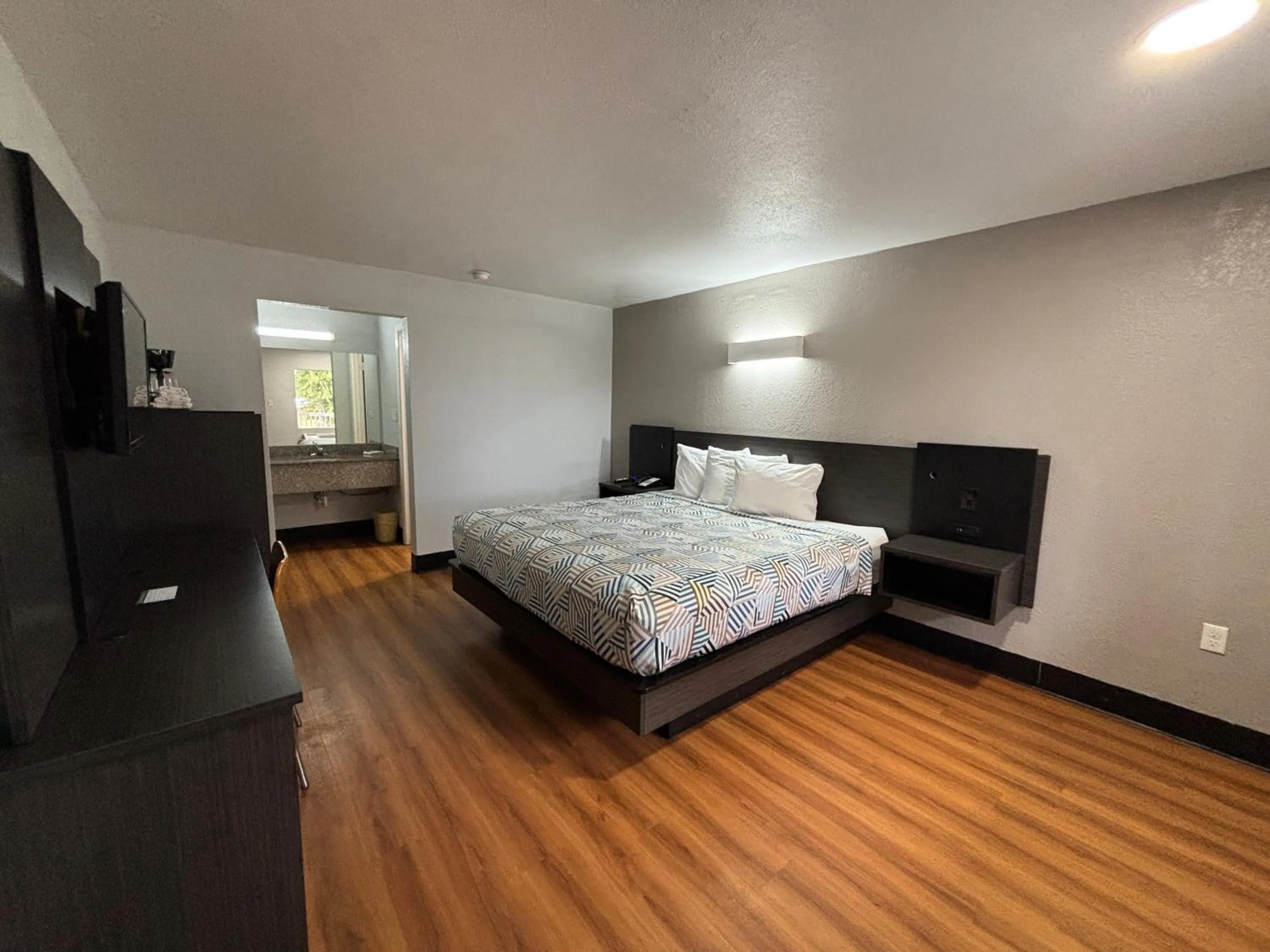 Bedroom, Bed in Motel 6-Sulphur, LA