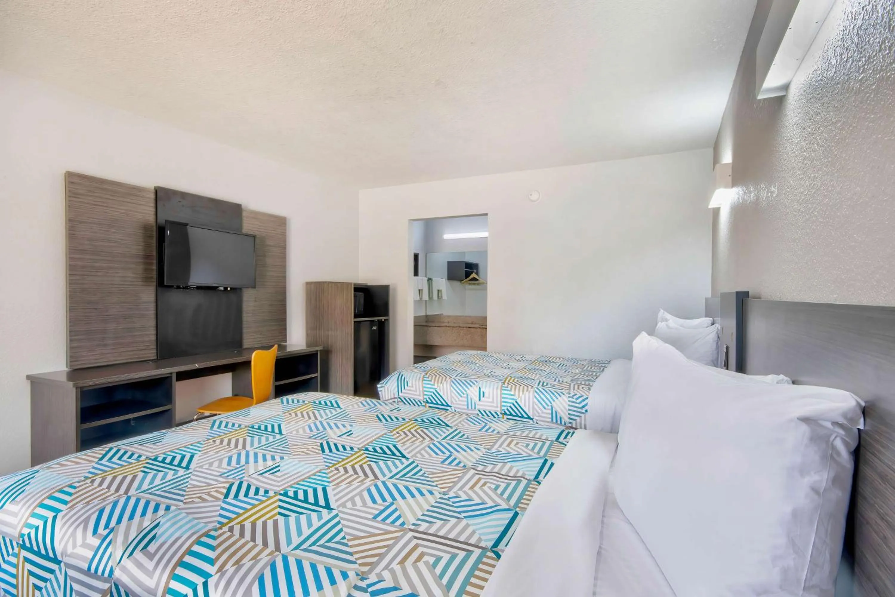 Bedroom, Bed in Motel 6-Sulphur, LA