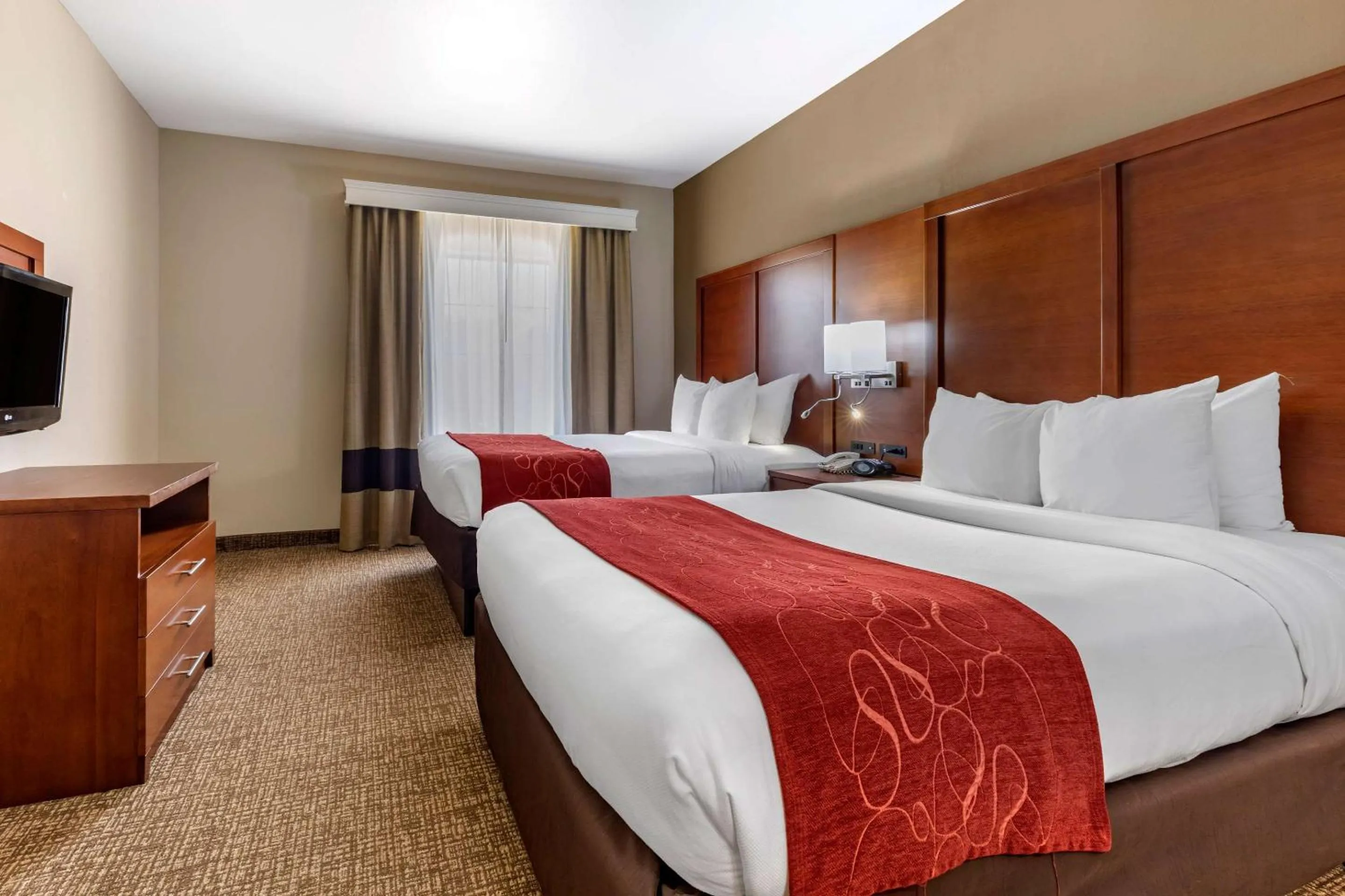 Bedroom, Bed in Comfort Suites Shreveport West I-20