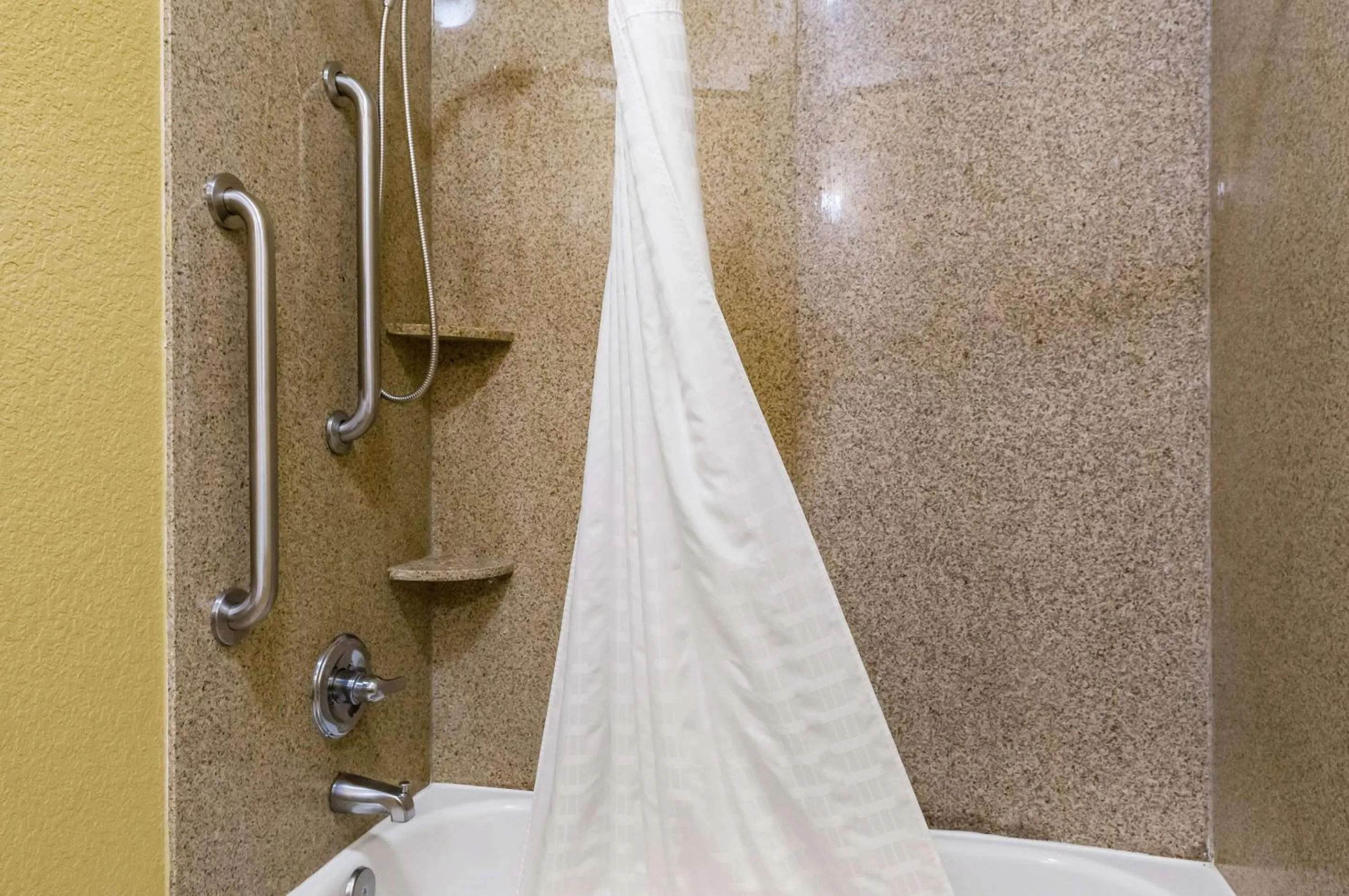 Bedroom in Quality Inn & Suites Slidell