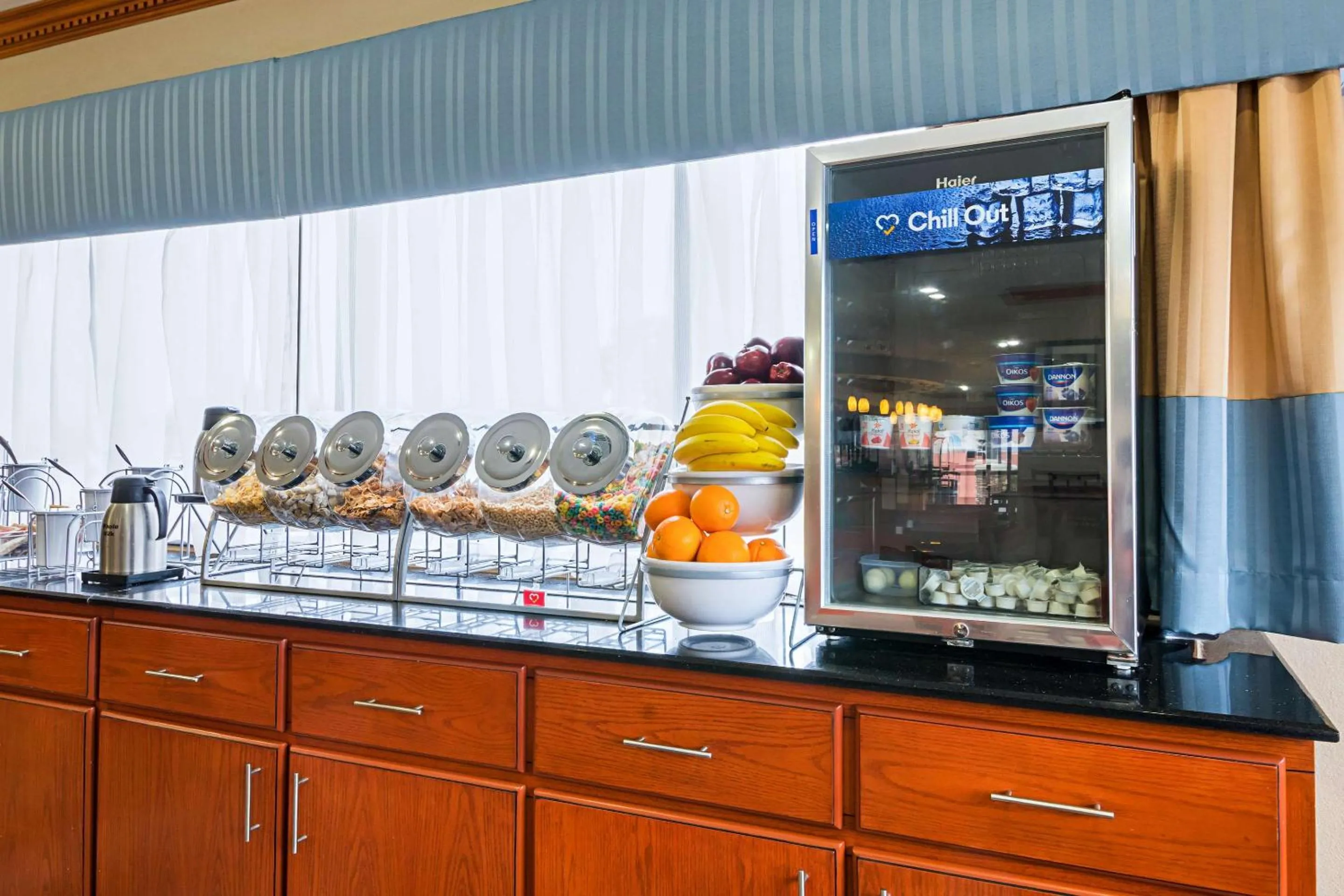 Breakfast in Comfort Suites Lake Charles