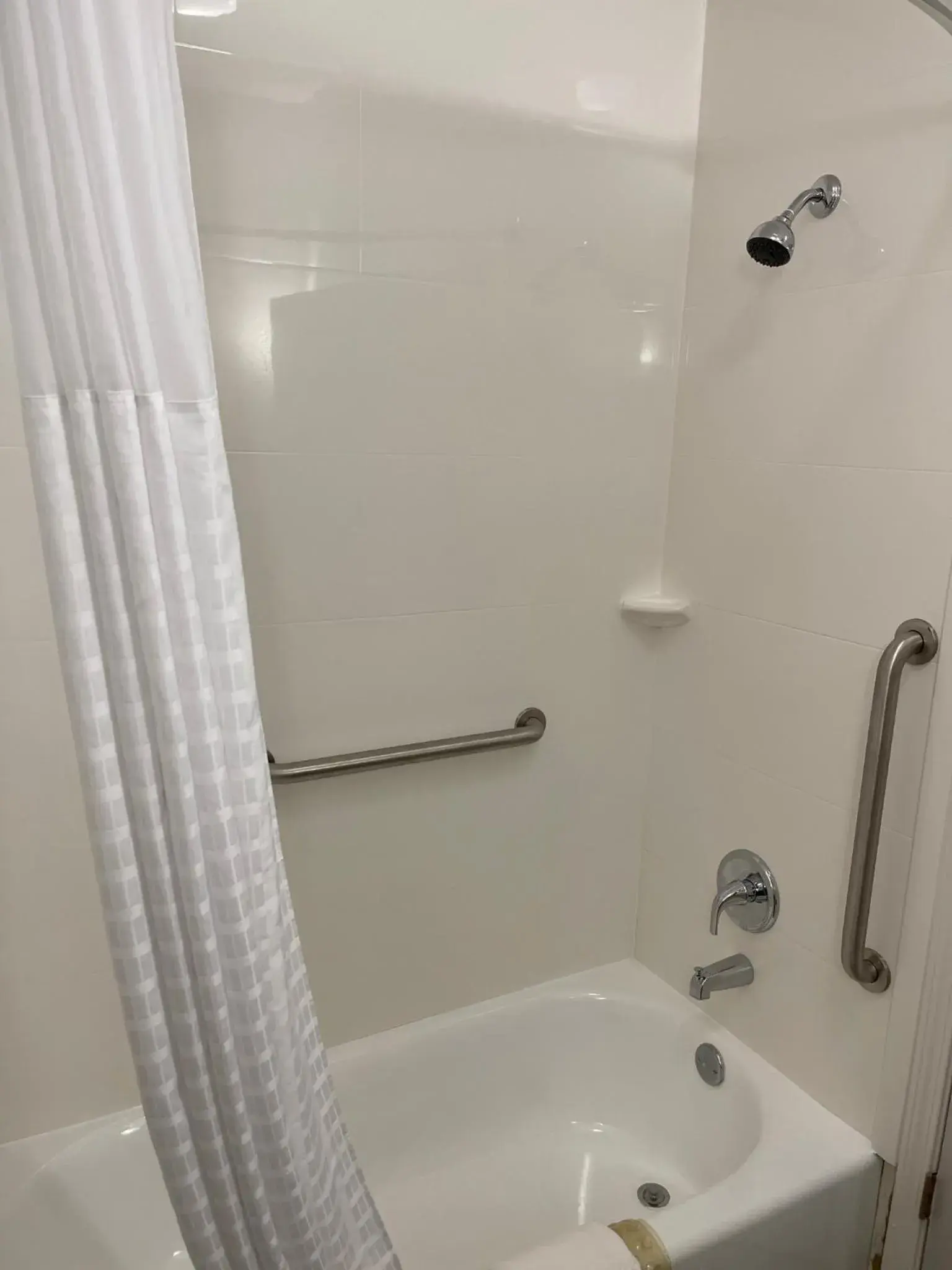 Bathroom in Comfort Suites Lake Charles Bathroom in Comfort Suites Lake Charles