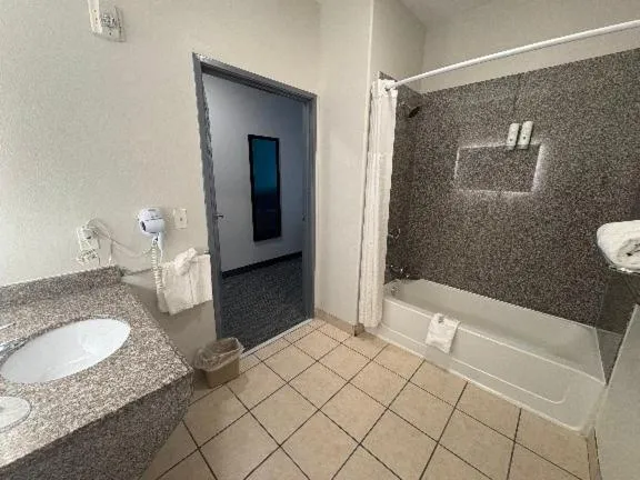 Quality Inn & Suites Houma