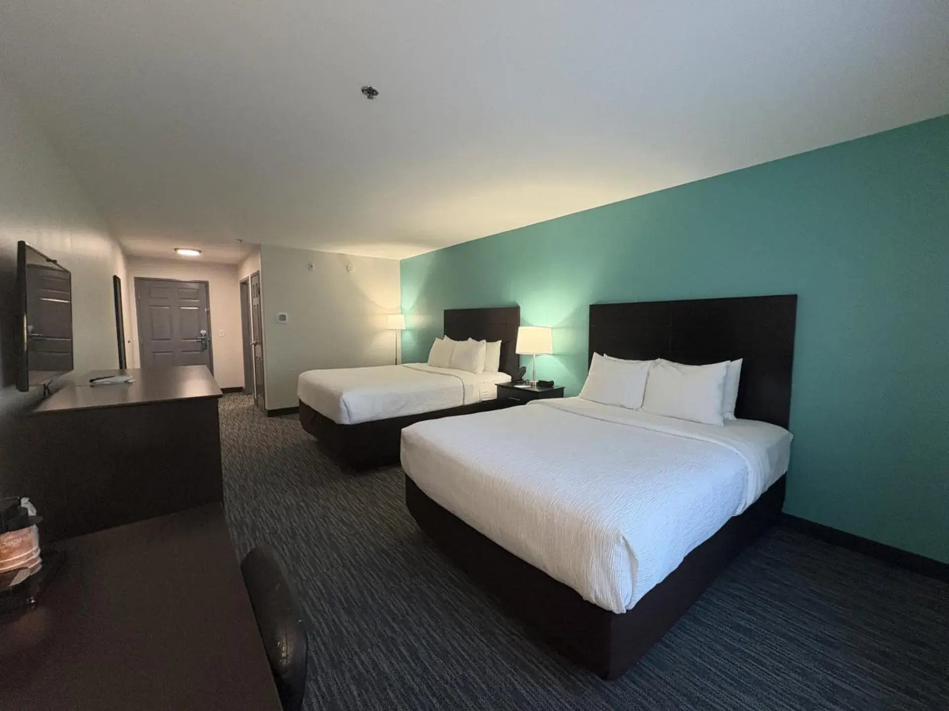 Bed in Quality Inn & Suites Houma Bed in Quality Inn & Suites Houma