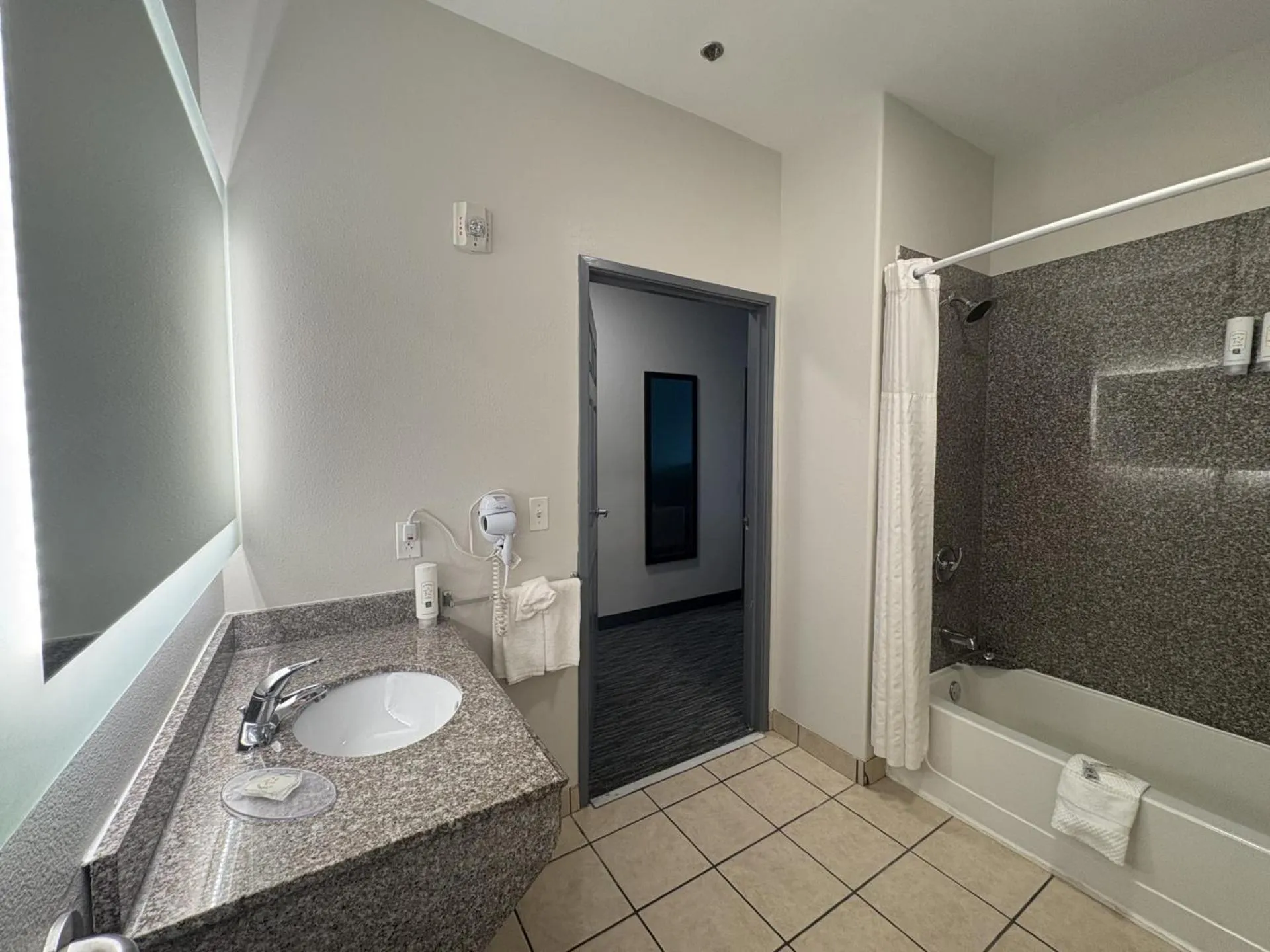 Shower in Quality Inn & Suites Houma