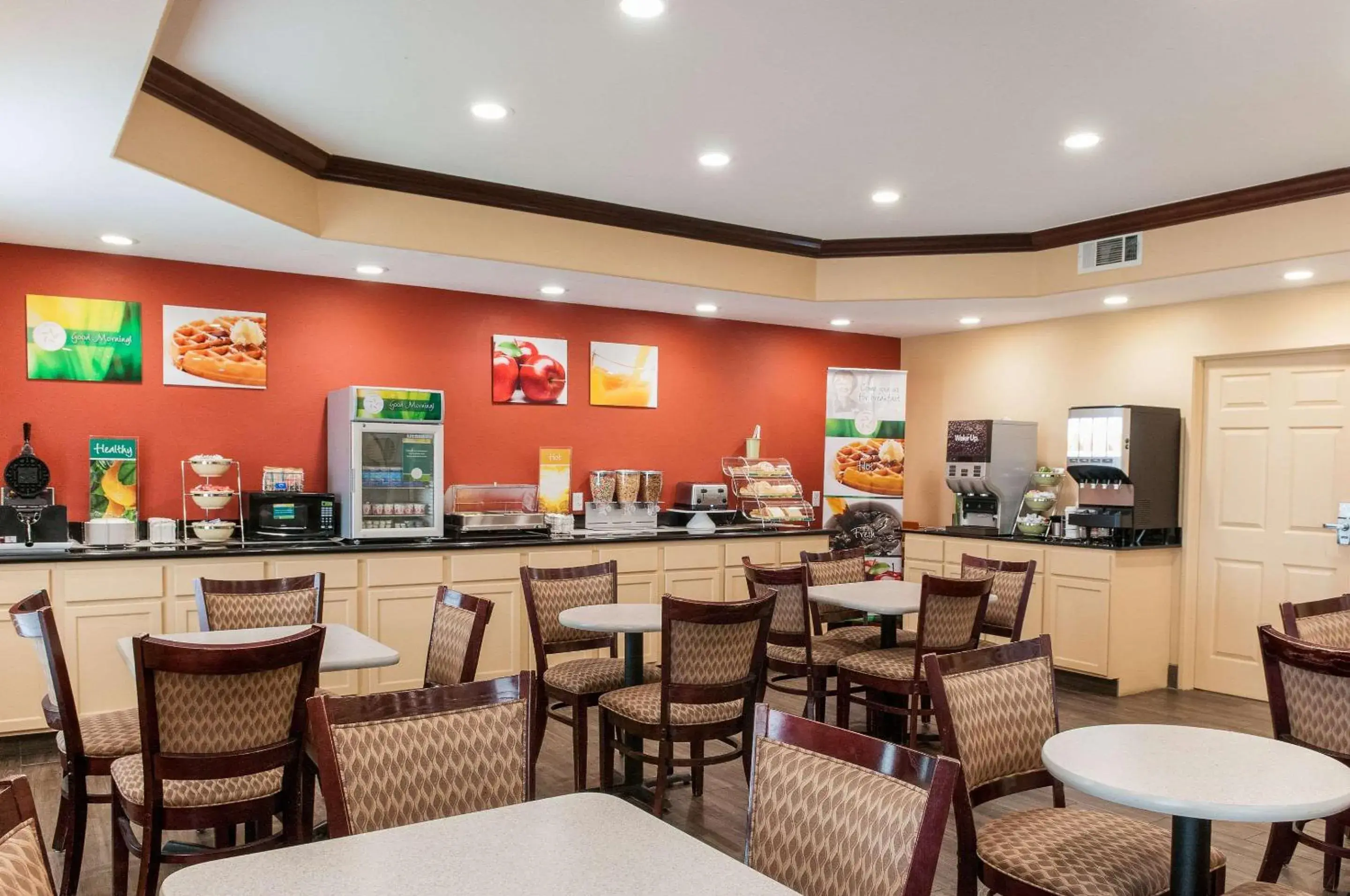 Restaurant/places to eat in Quality Inn & Suites Houma Restaurant/places to eat in Quality Inn & Suites Houma