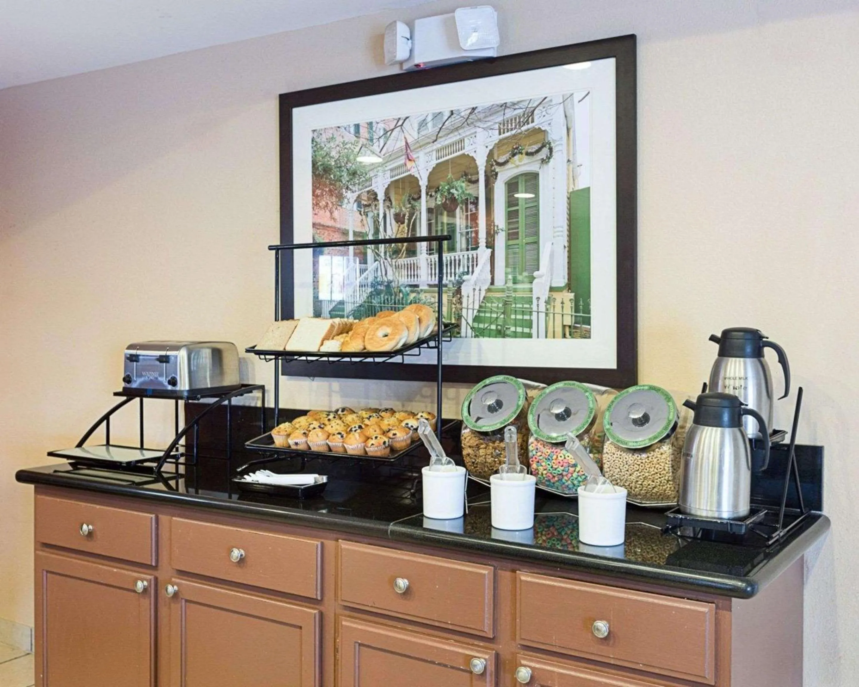 Restaurant/places to eat in Comfort Inn Marrero - New Orleans West