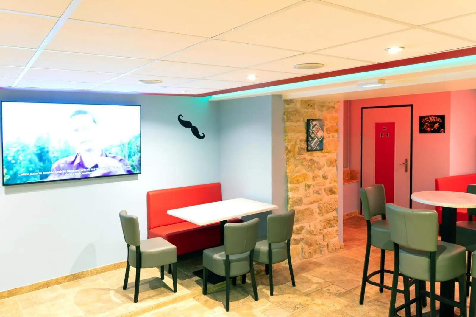 Lounge or bar in Le Relais de la Poste