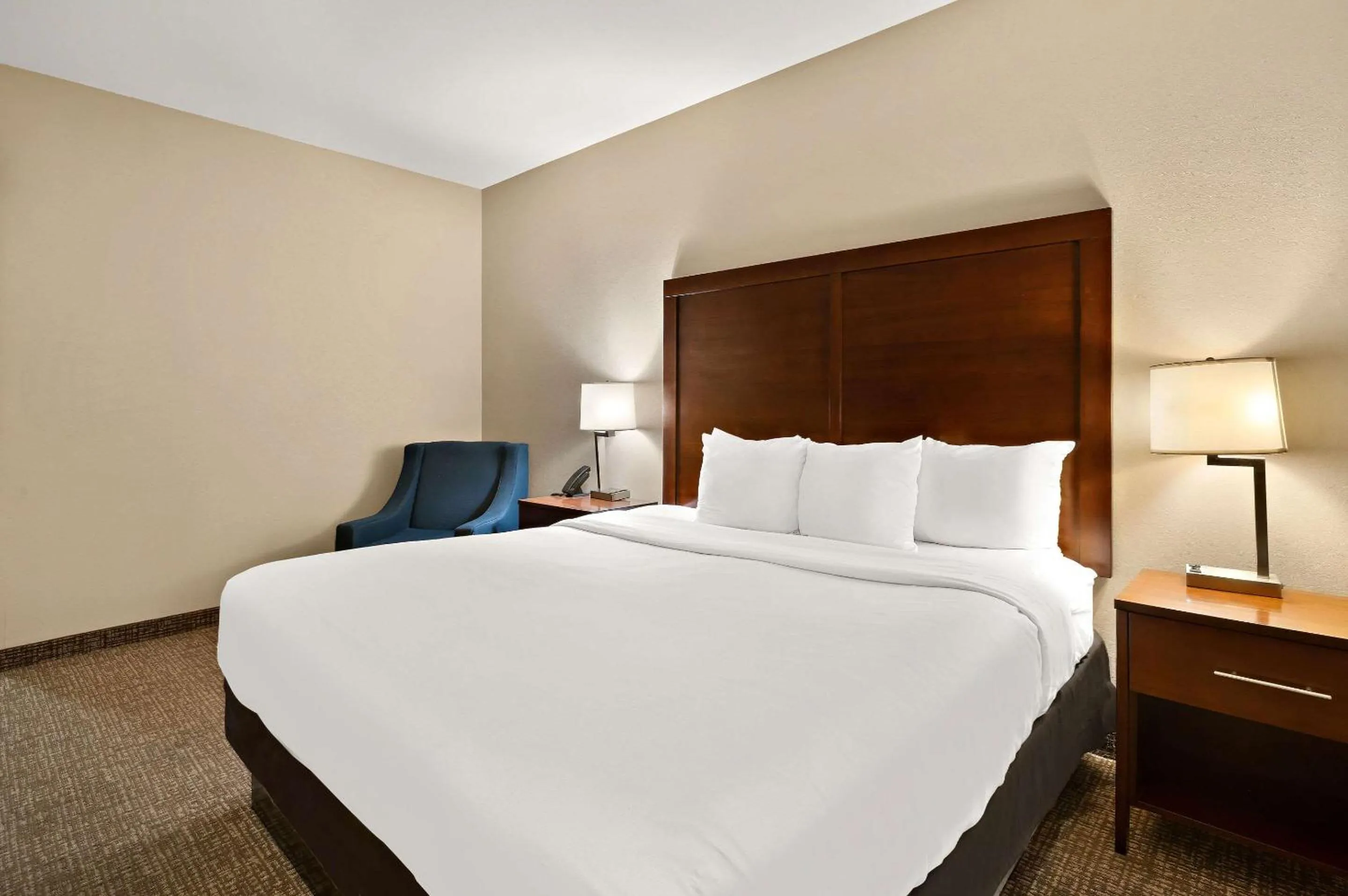 Bedroom in Comfort Inn New Orleans Airport South