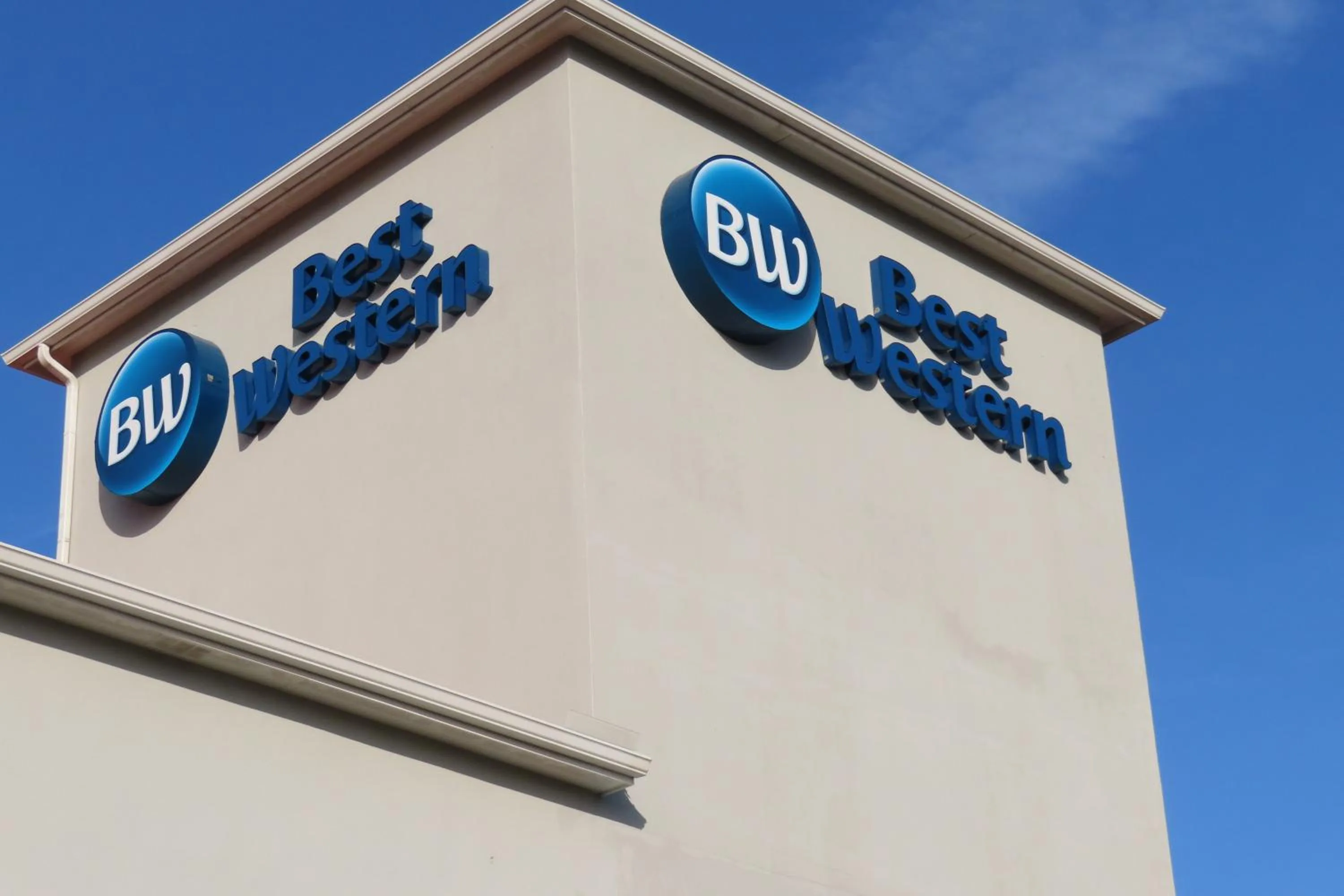 Property building in Best Western Heritage Inn & Suites