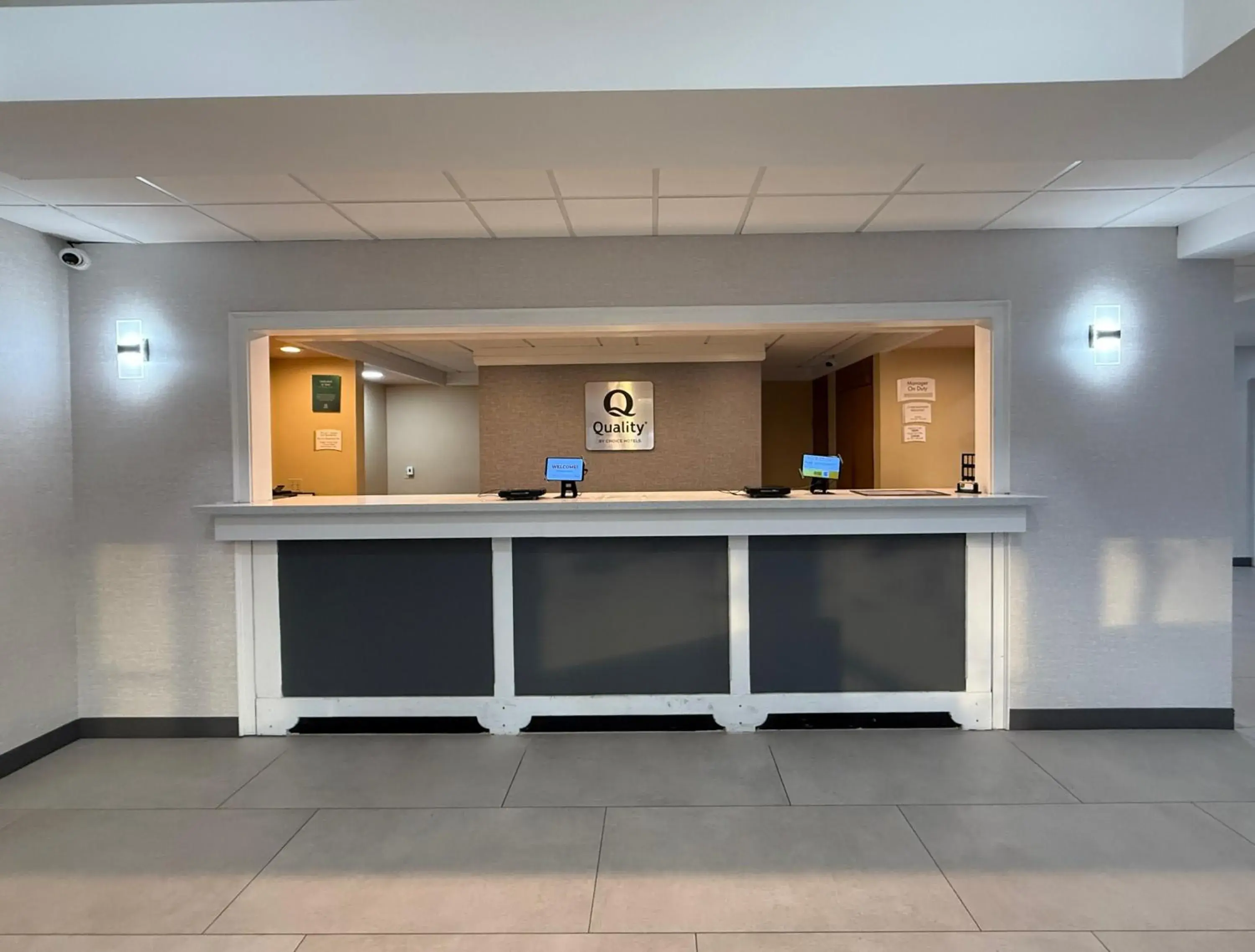 Lobby or reception in Quality Inn & Suites Baton Rouge West - Port Allen Lobby or reception in Quality Inn & Suites Baton Rouge West - Port Allen