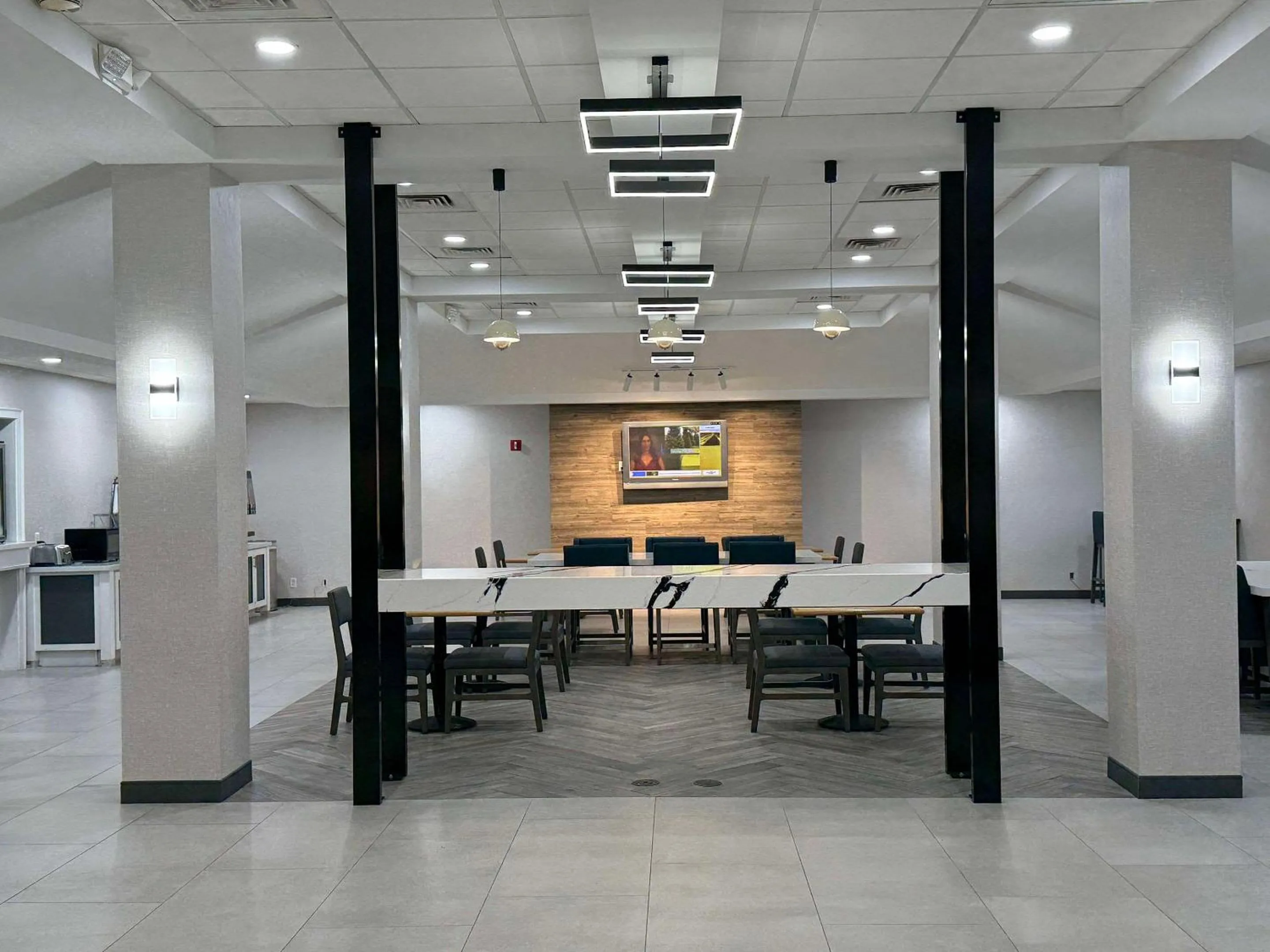 Breakfast in Quality Inn & Suites Baton Rouge West - Port Allen