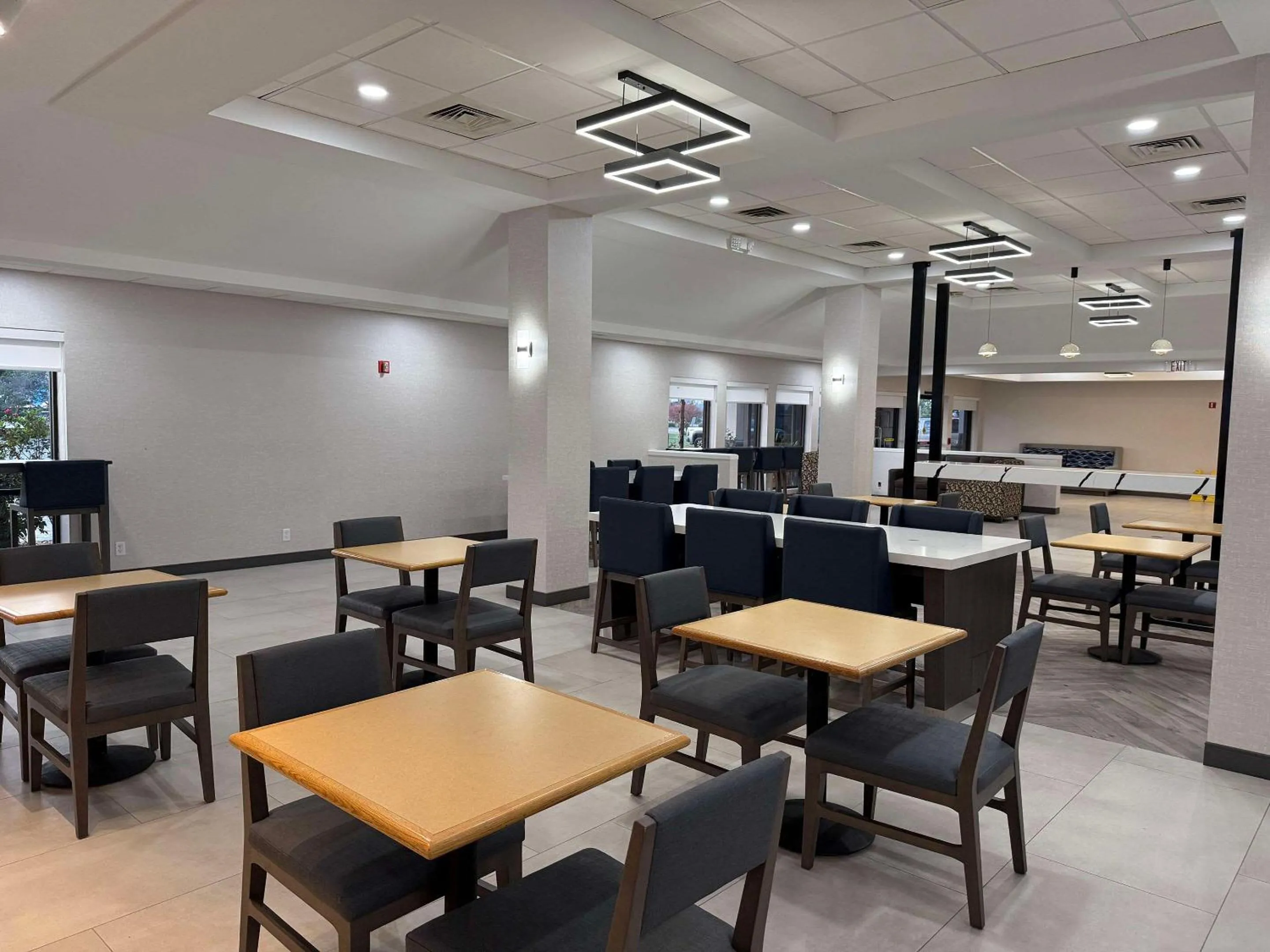 Breakfast in Quality Inn & Suites Baton Rouge West - Port Allen