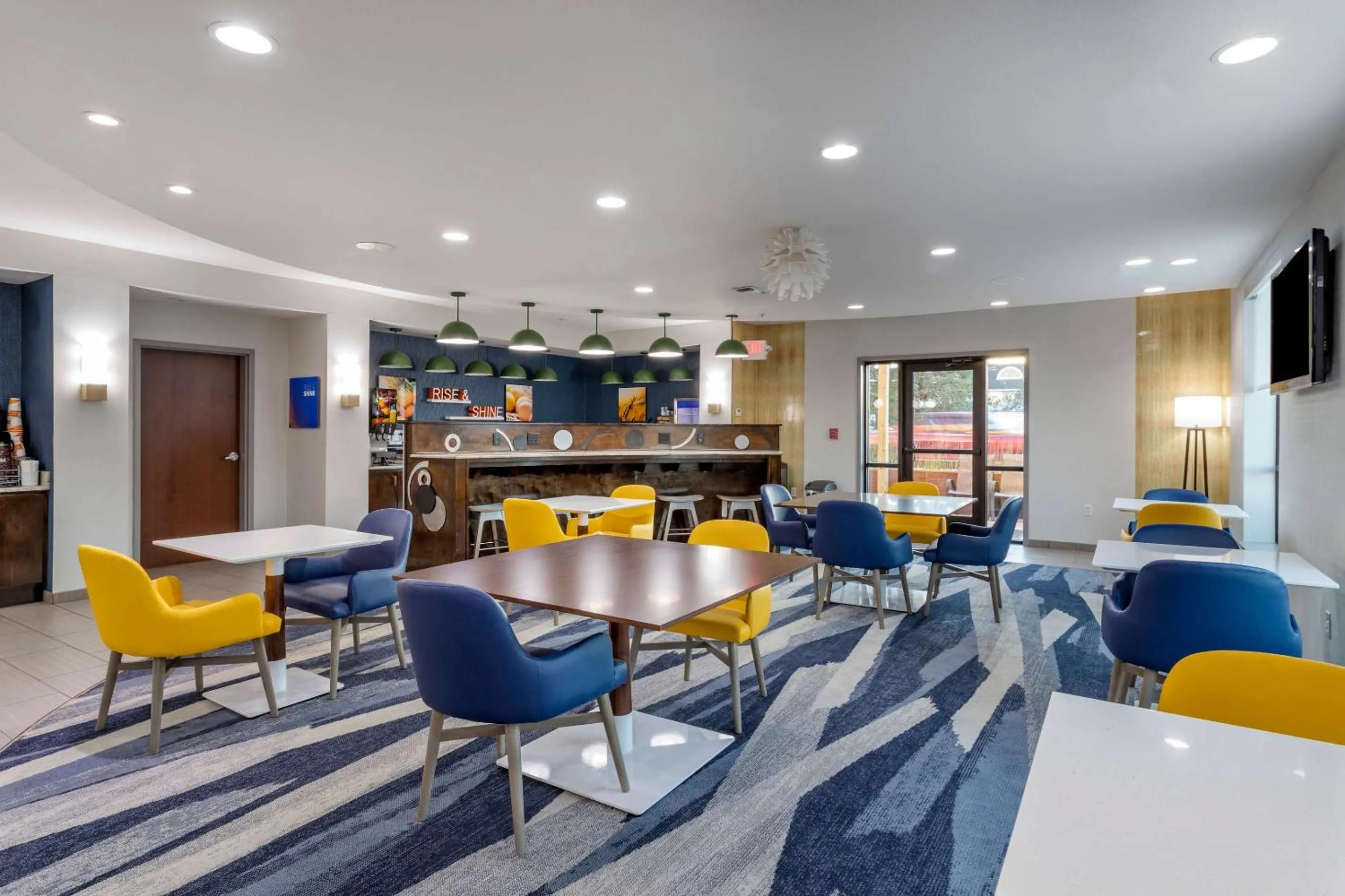 Breakfast in Comfort Suites Natchitoches