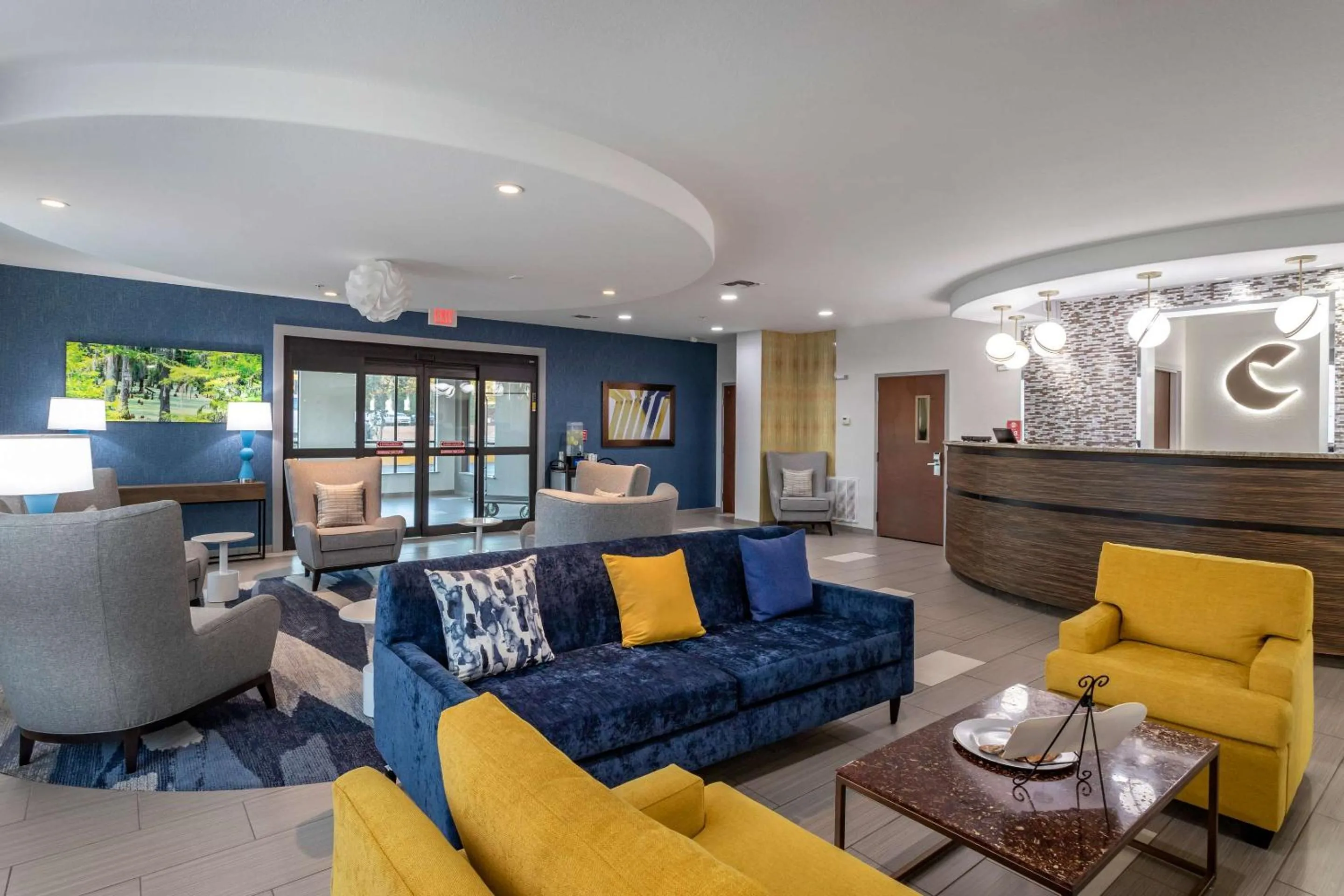 Lobby or reception in Comfort Suites Natchitoches