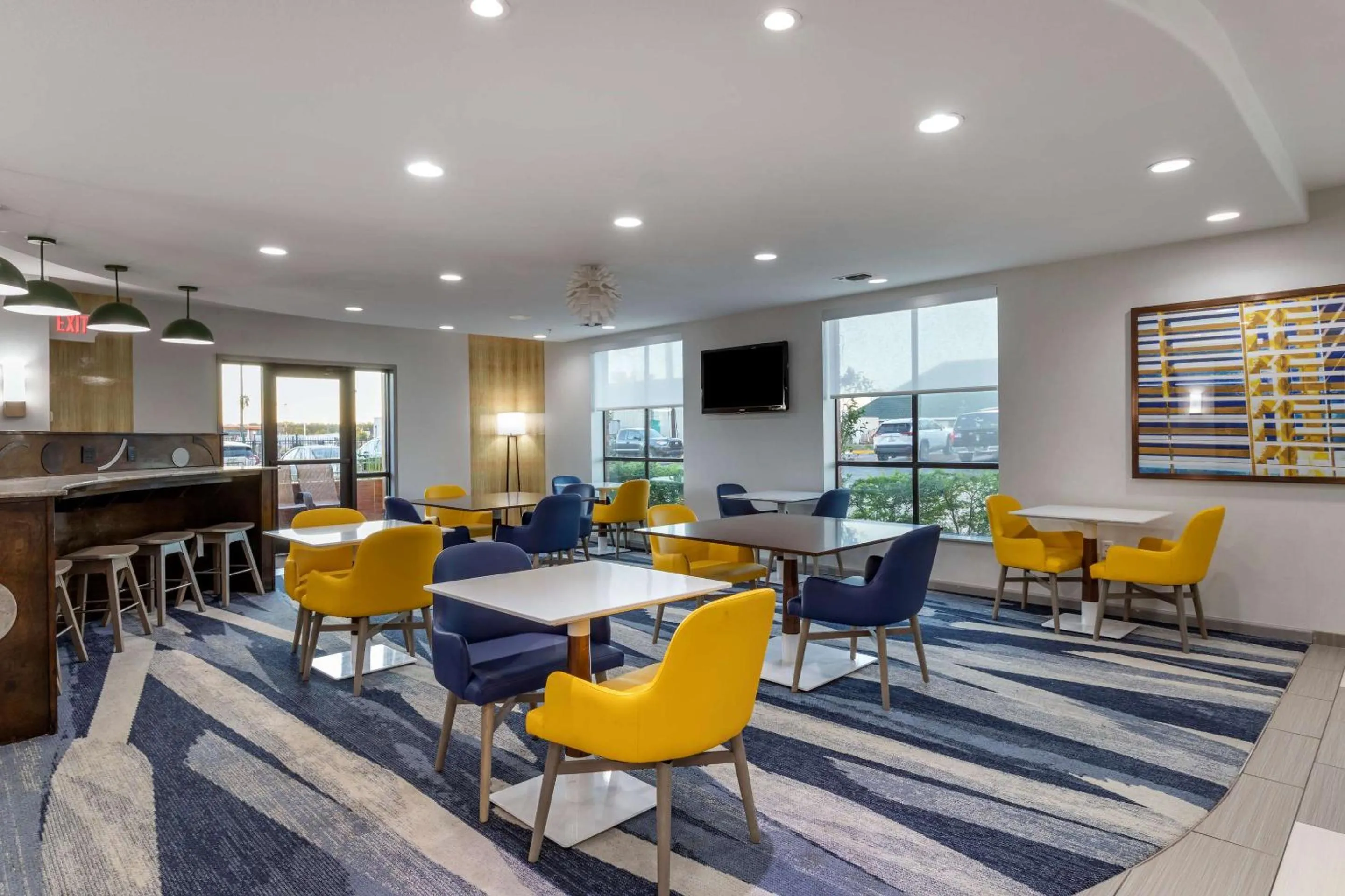 Breakfast in Comfort Suites Natchitoches