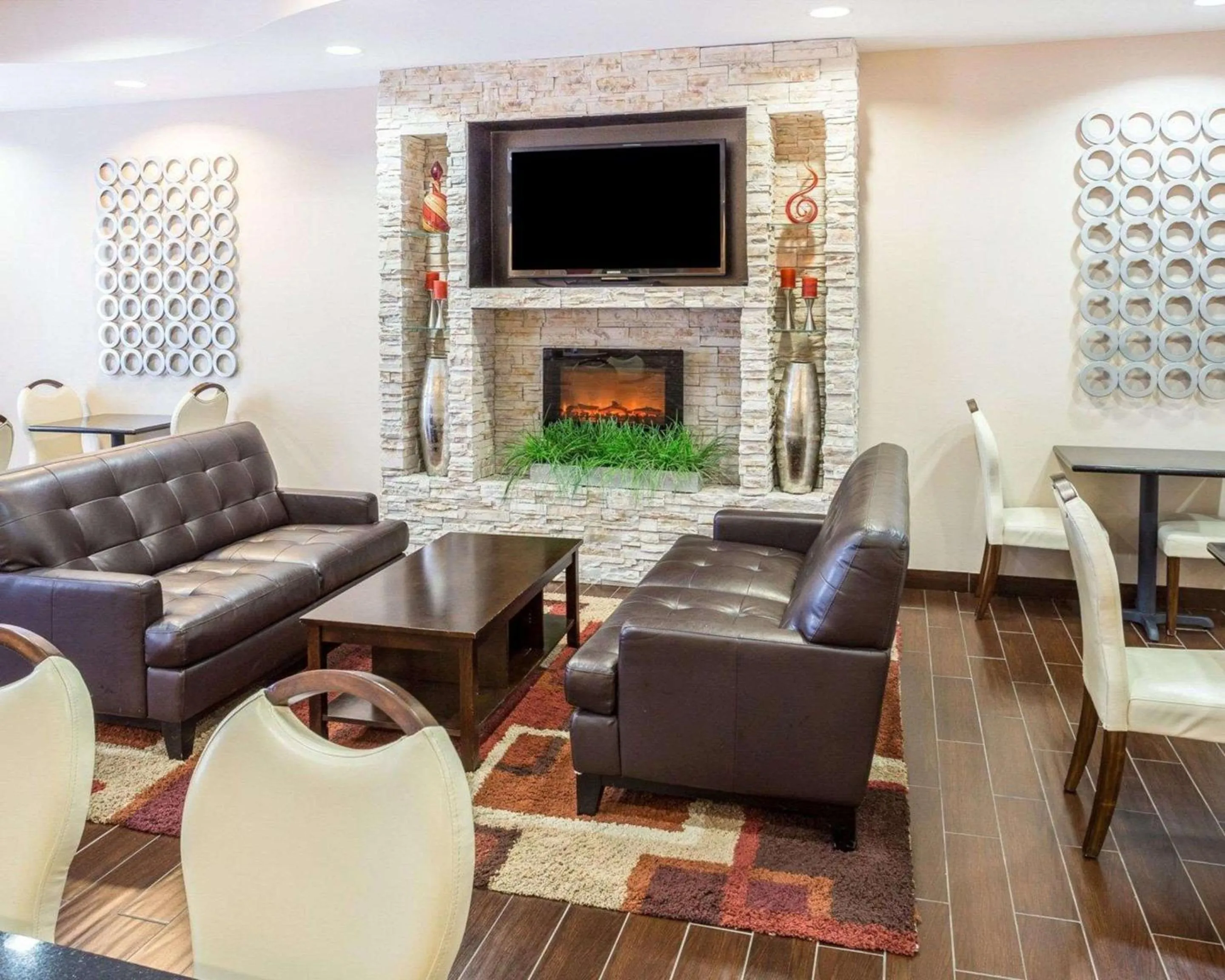 Restaurant/places to eat in Comfort Suites Mandeville - Covington