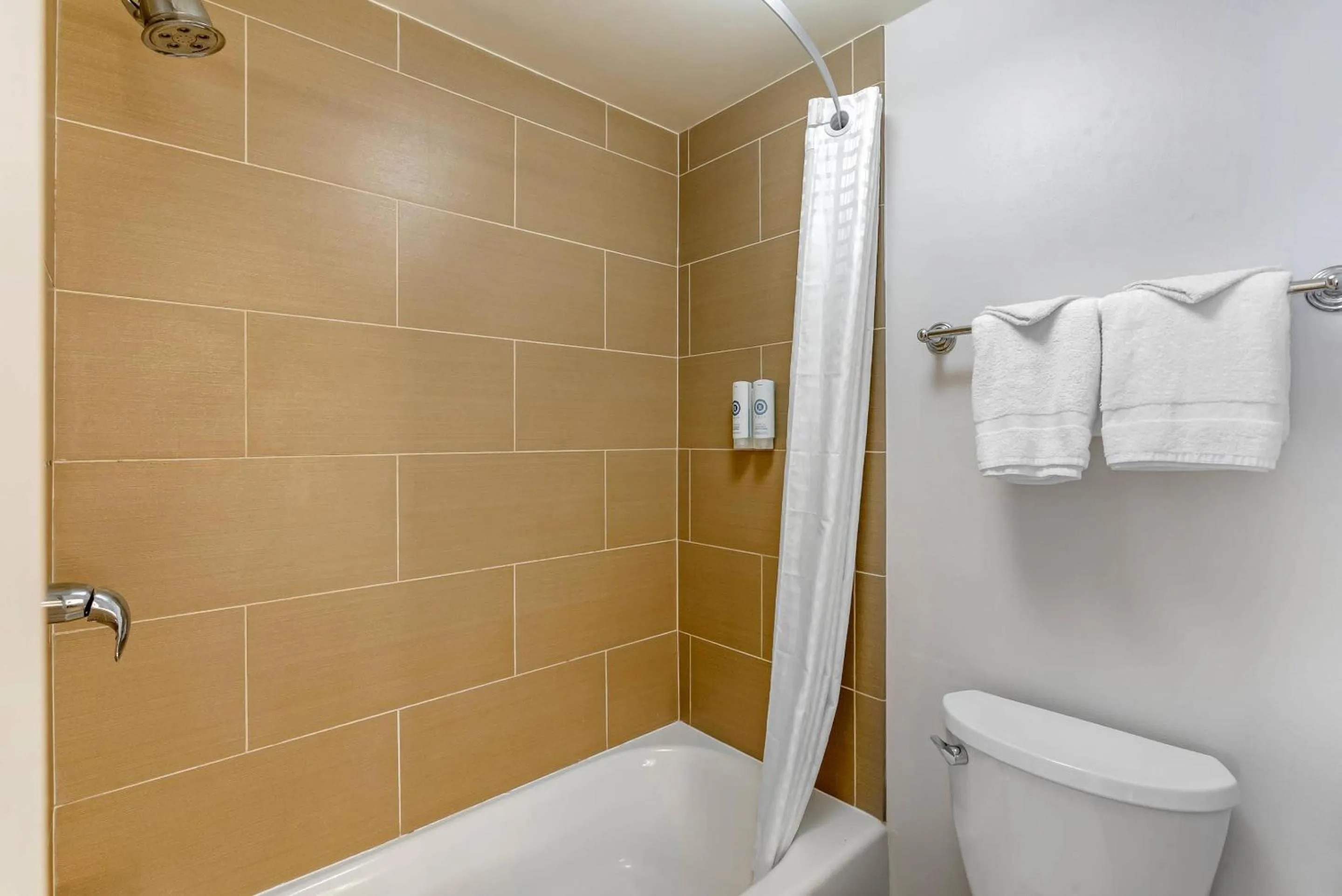 Bedroom in Comfort Inn West Monroe near Sports & Events Center