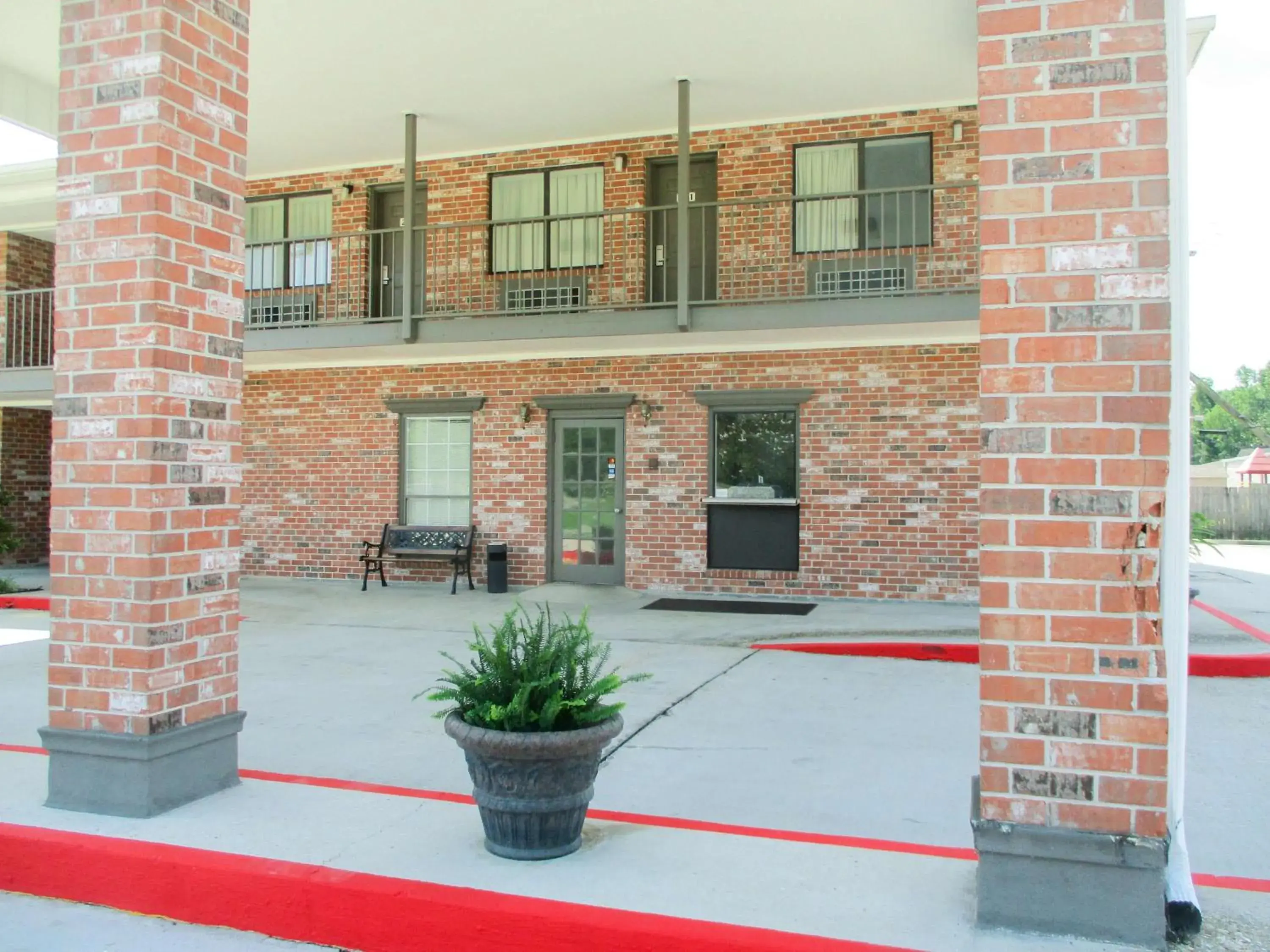 Property Building in Studio 6-Luling, LA Property Building in Studio 6-Luling, LA