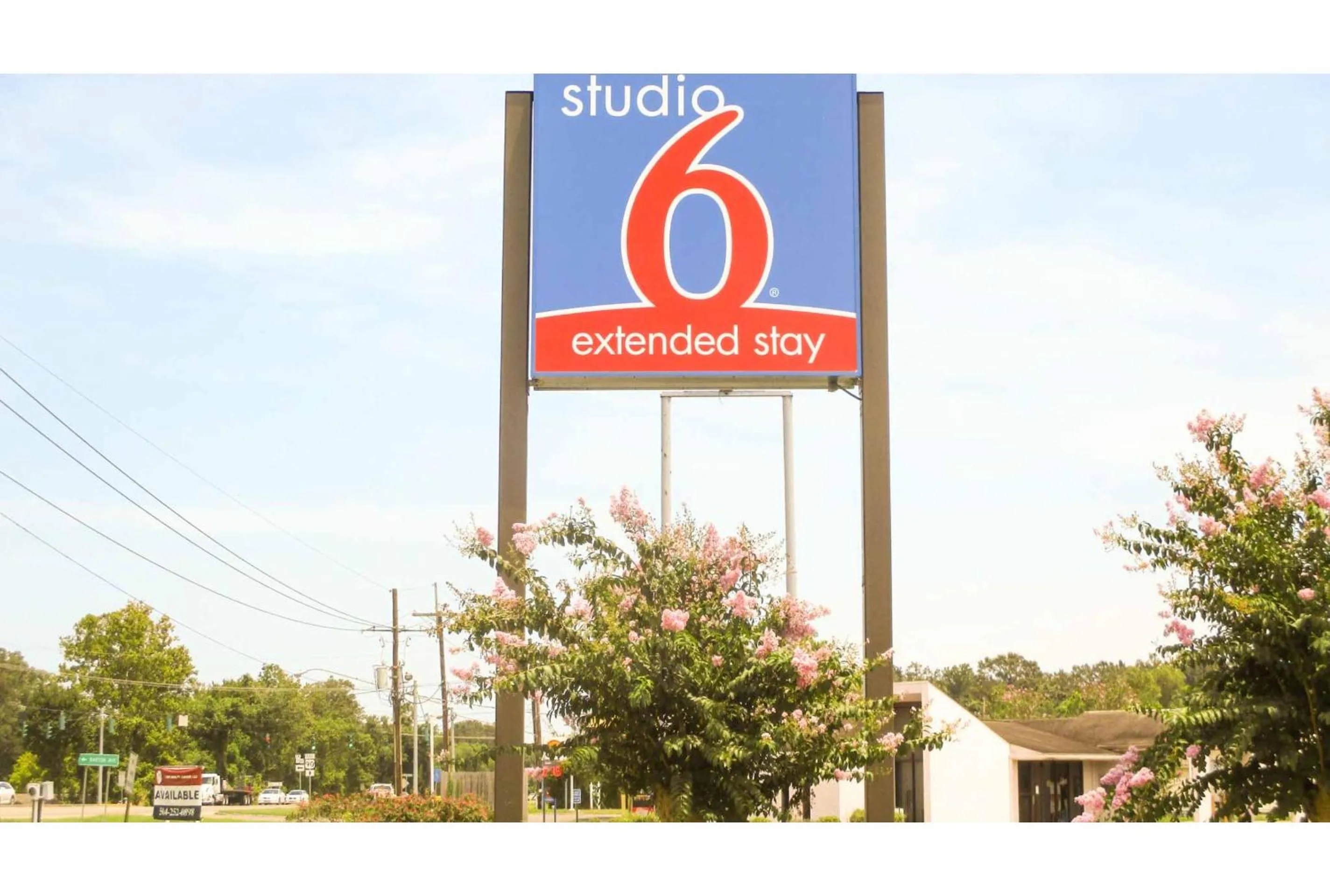 Logo/Certificate/Sign in Studio 6-Luling, LA