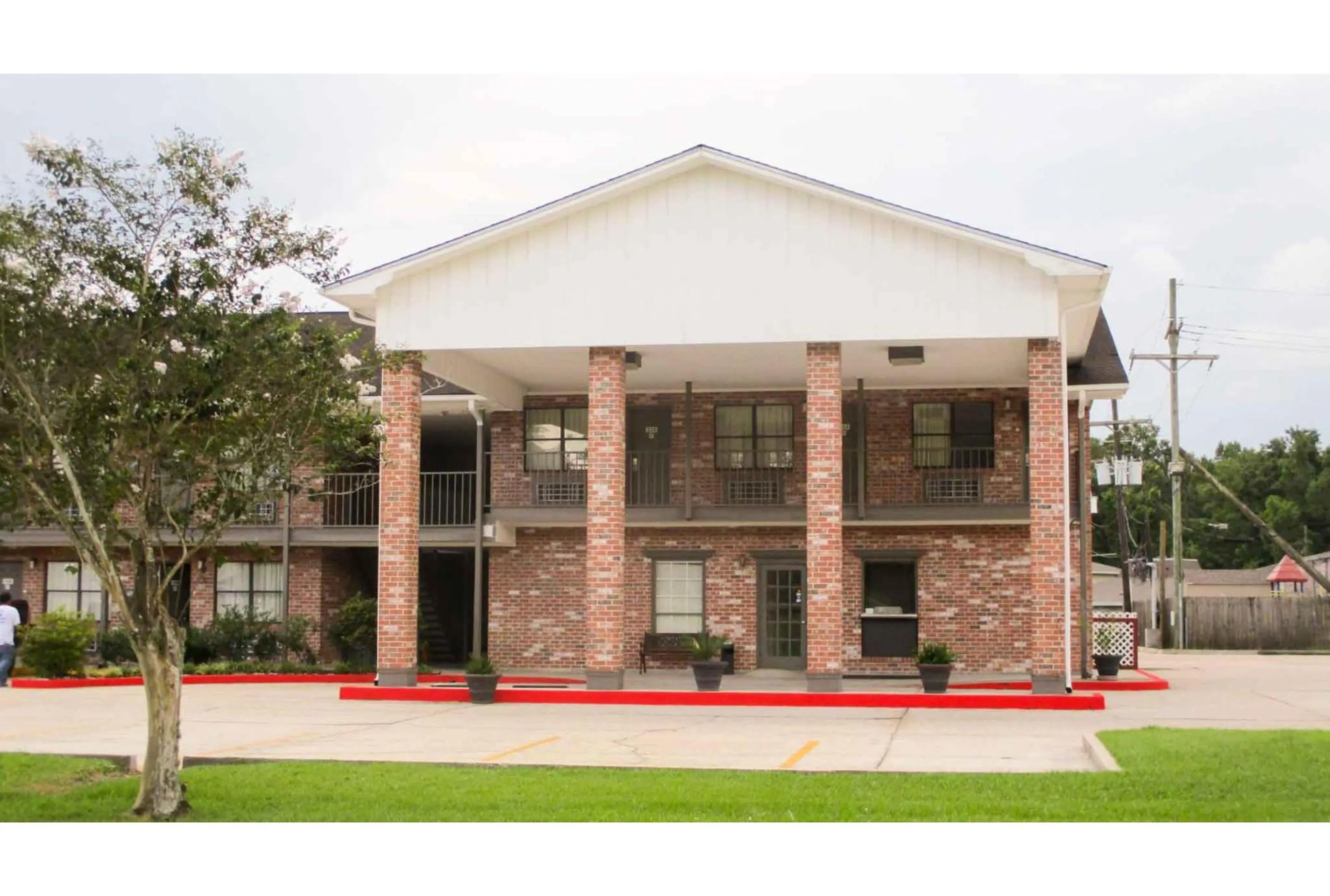 Property building in Studio 6-Luling, LA